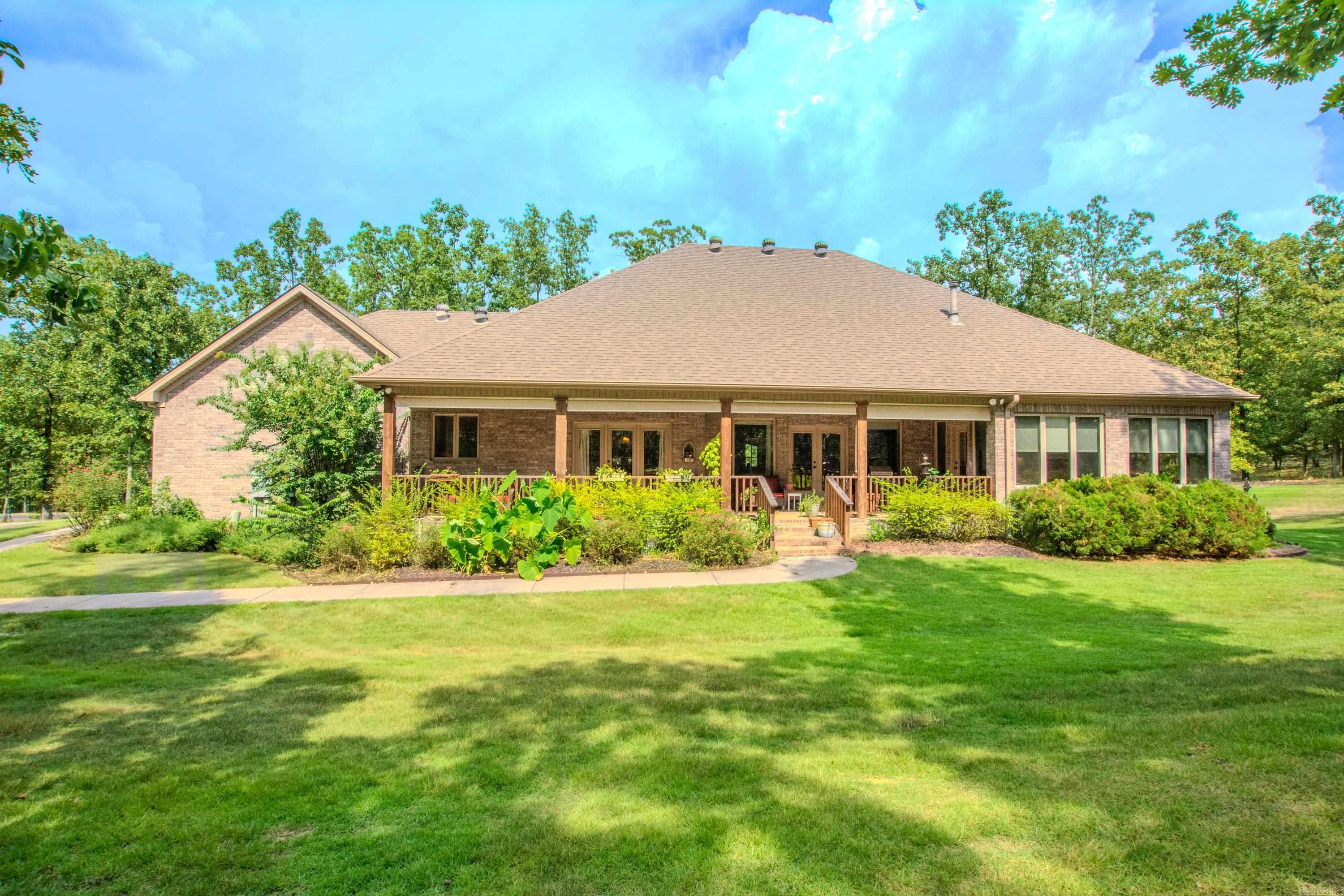 14800 Wild Oak Lane