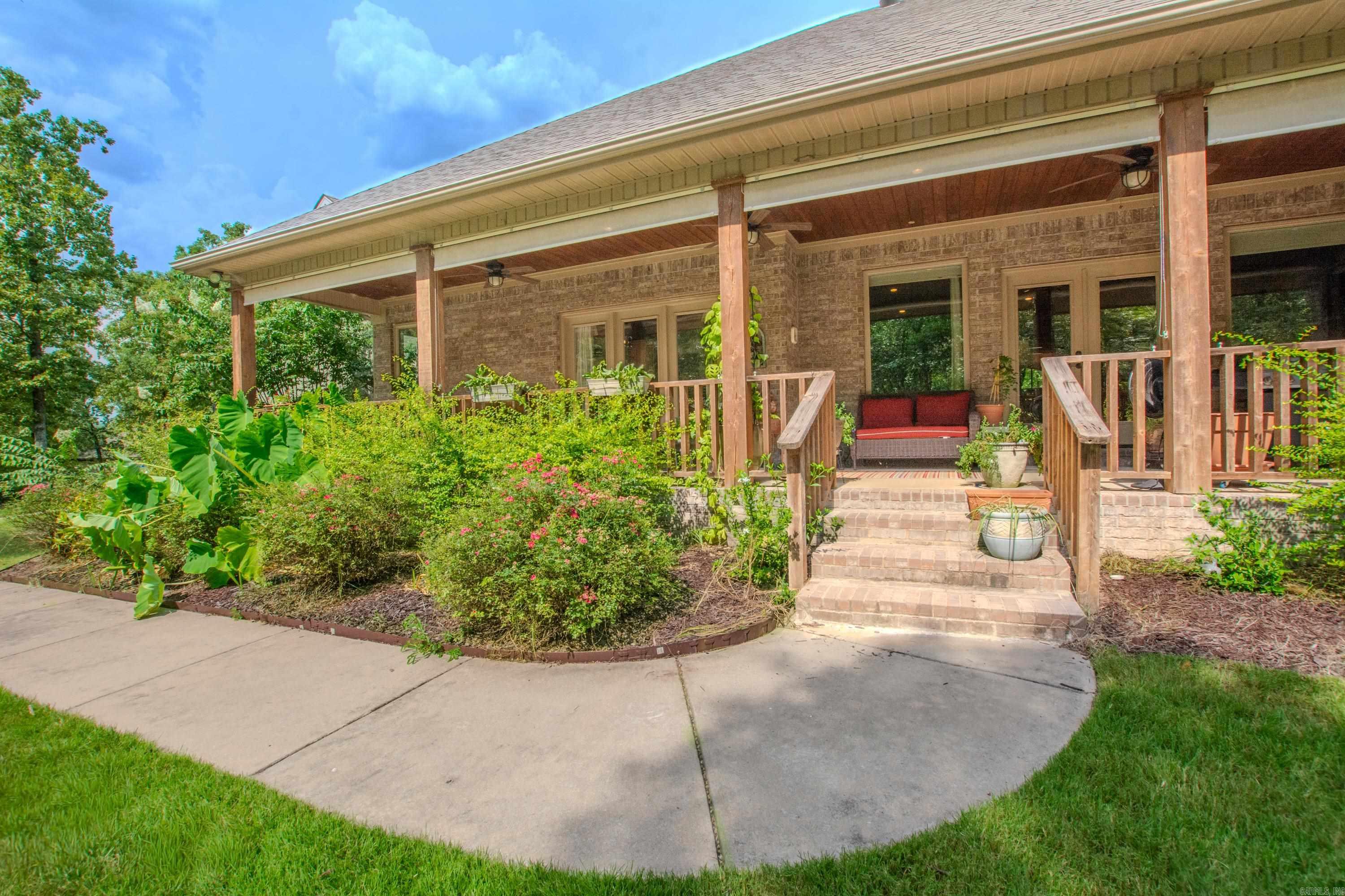 14800 Wild Oak Lane