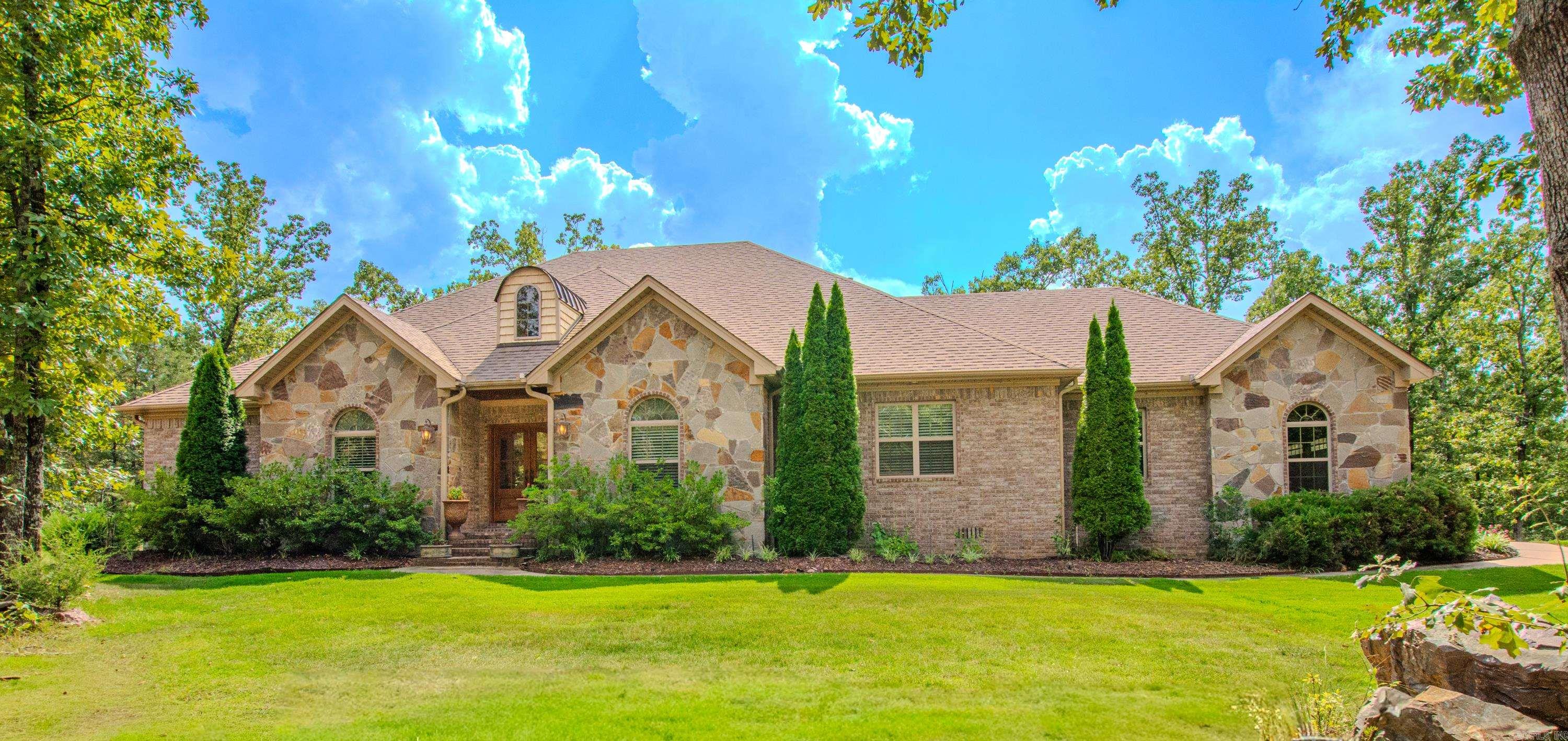14800 Wild Oak Lane