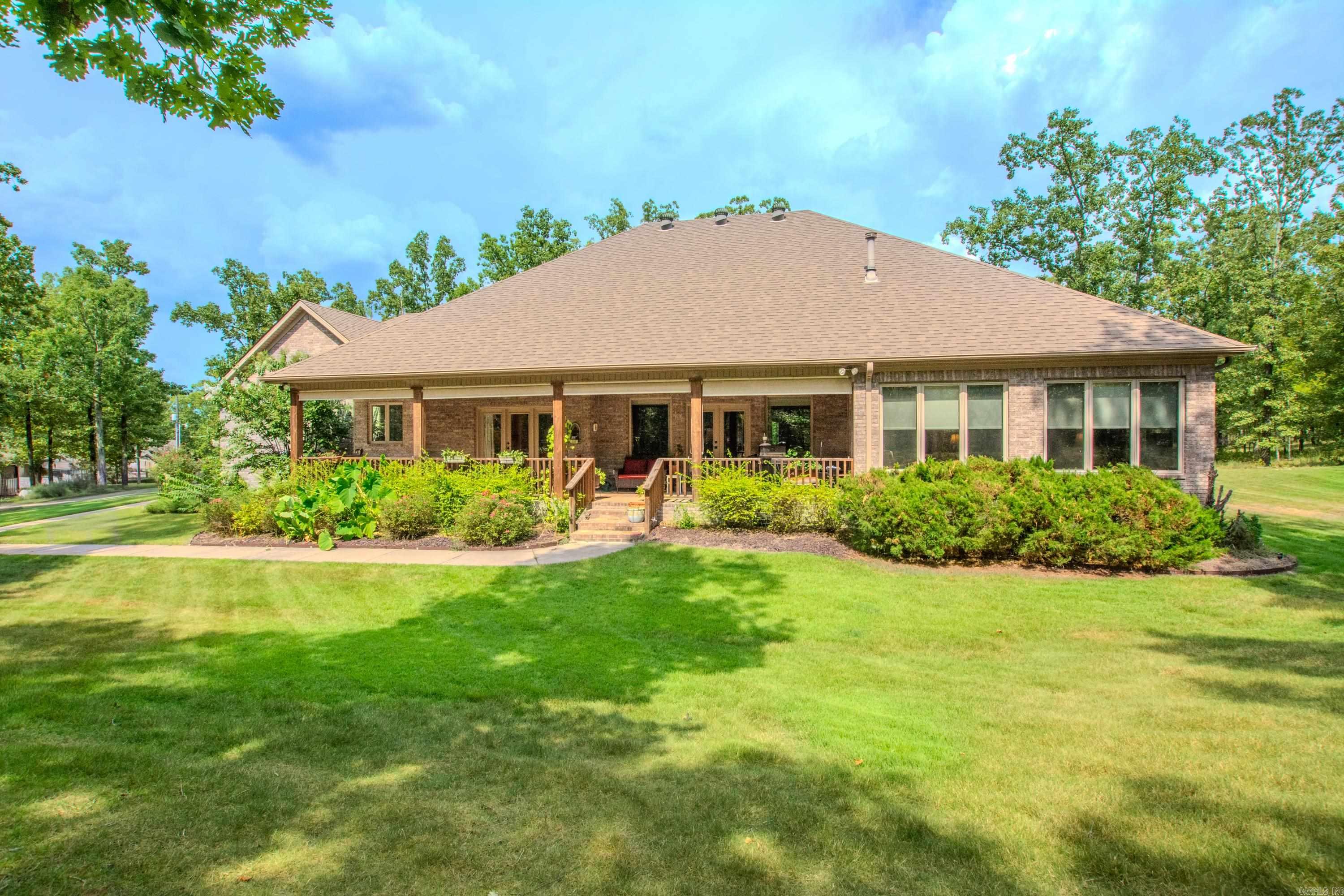 14800 Wild Oak Lane