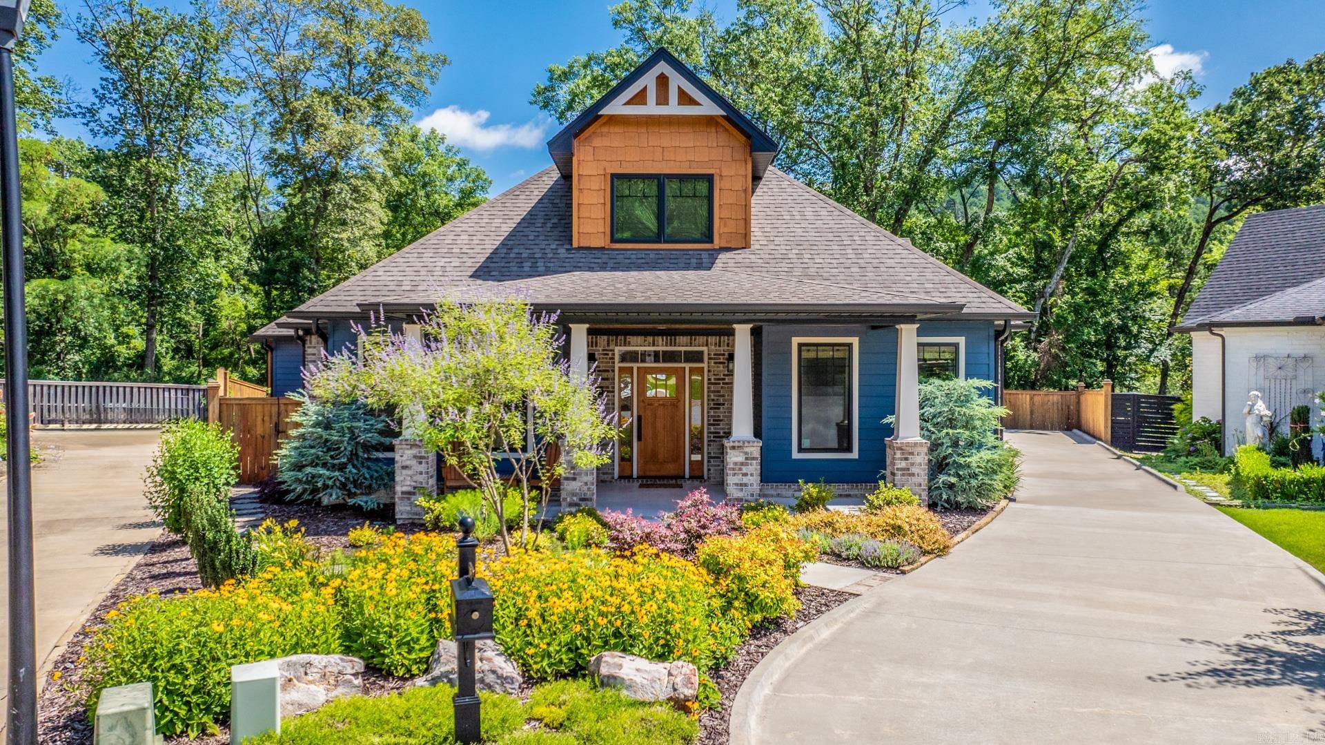 15 Tupelo Court