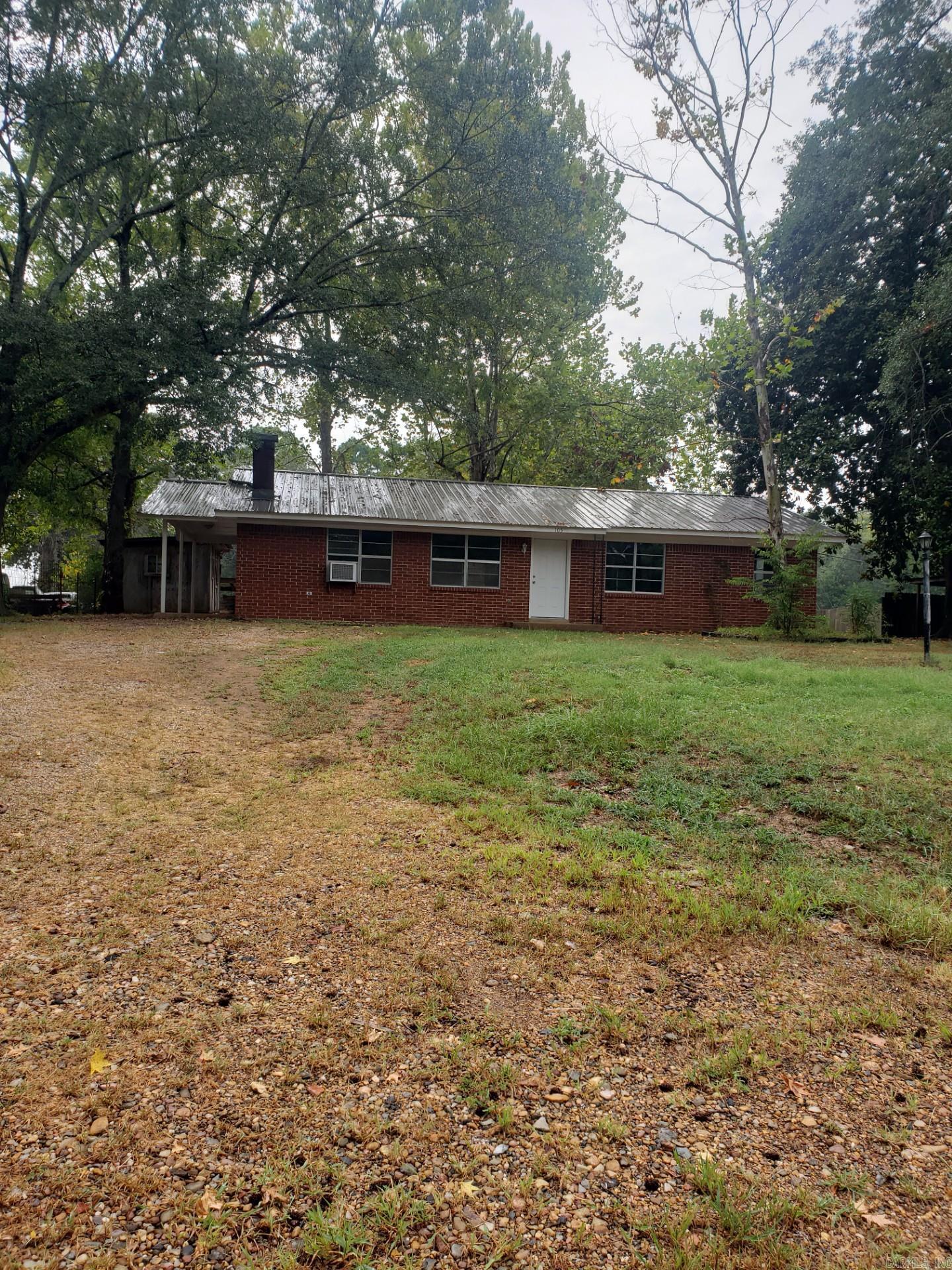 105 E Pine Street