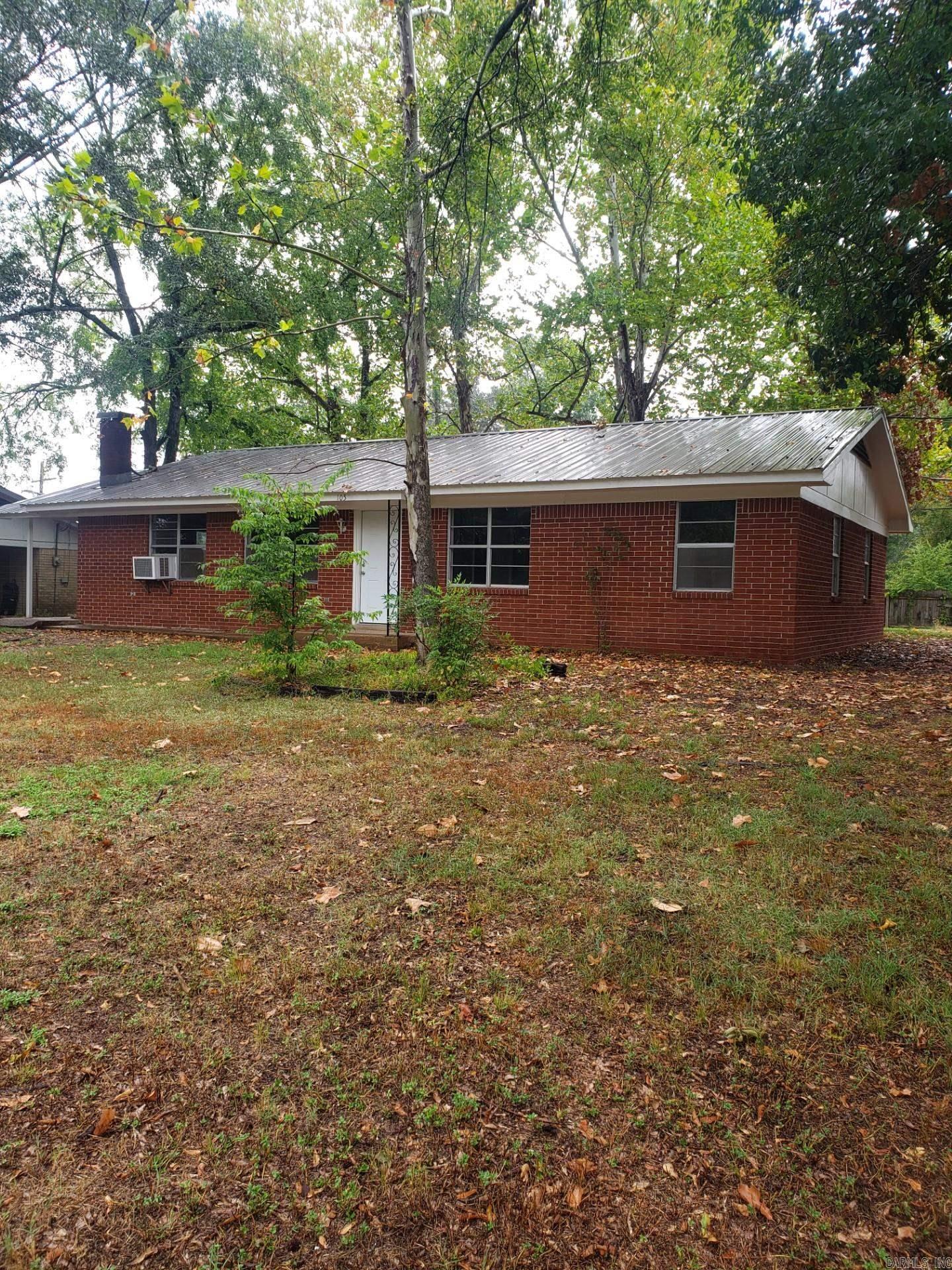 105 E Pine Street