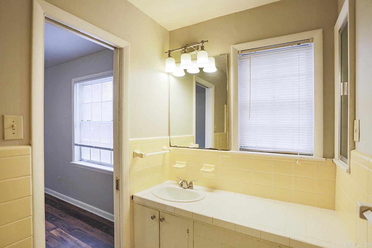 209 N Fillmore Street