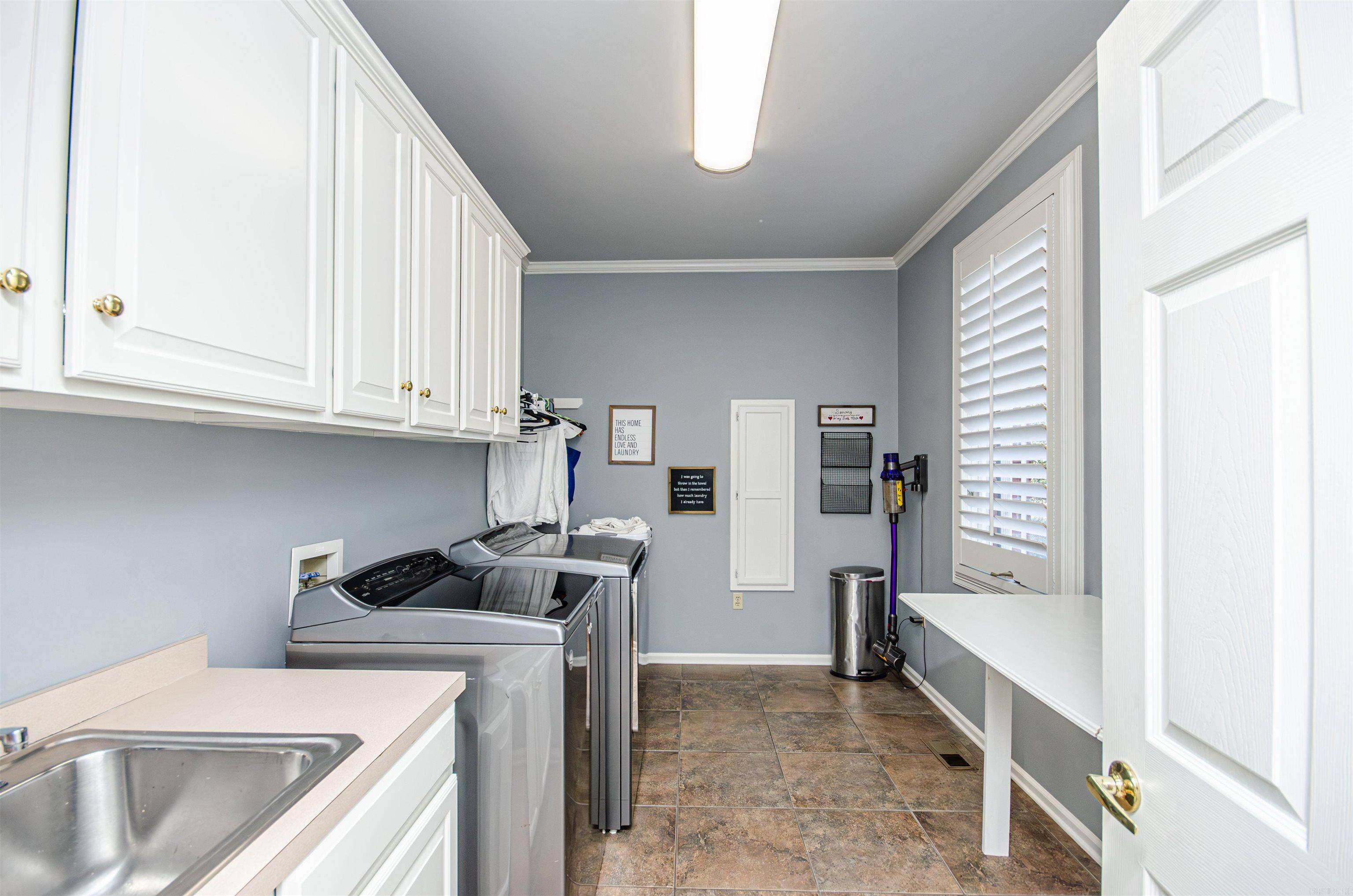 2585 Adamsbrooke Drive