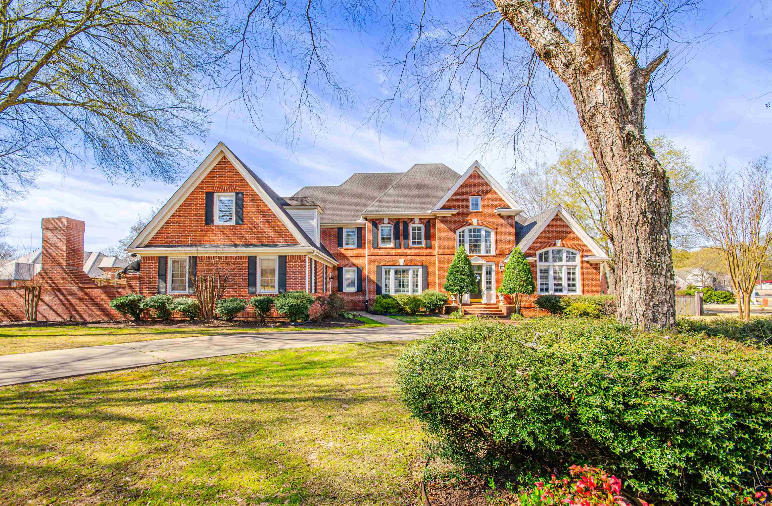 2585 Adamsbrooke Drive