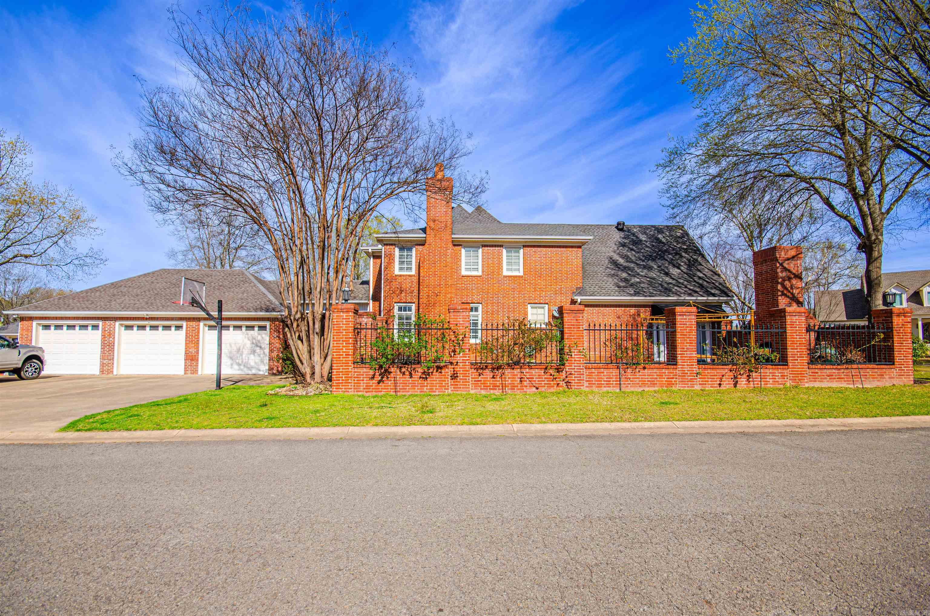 2585 Adamsbrooke Drive