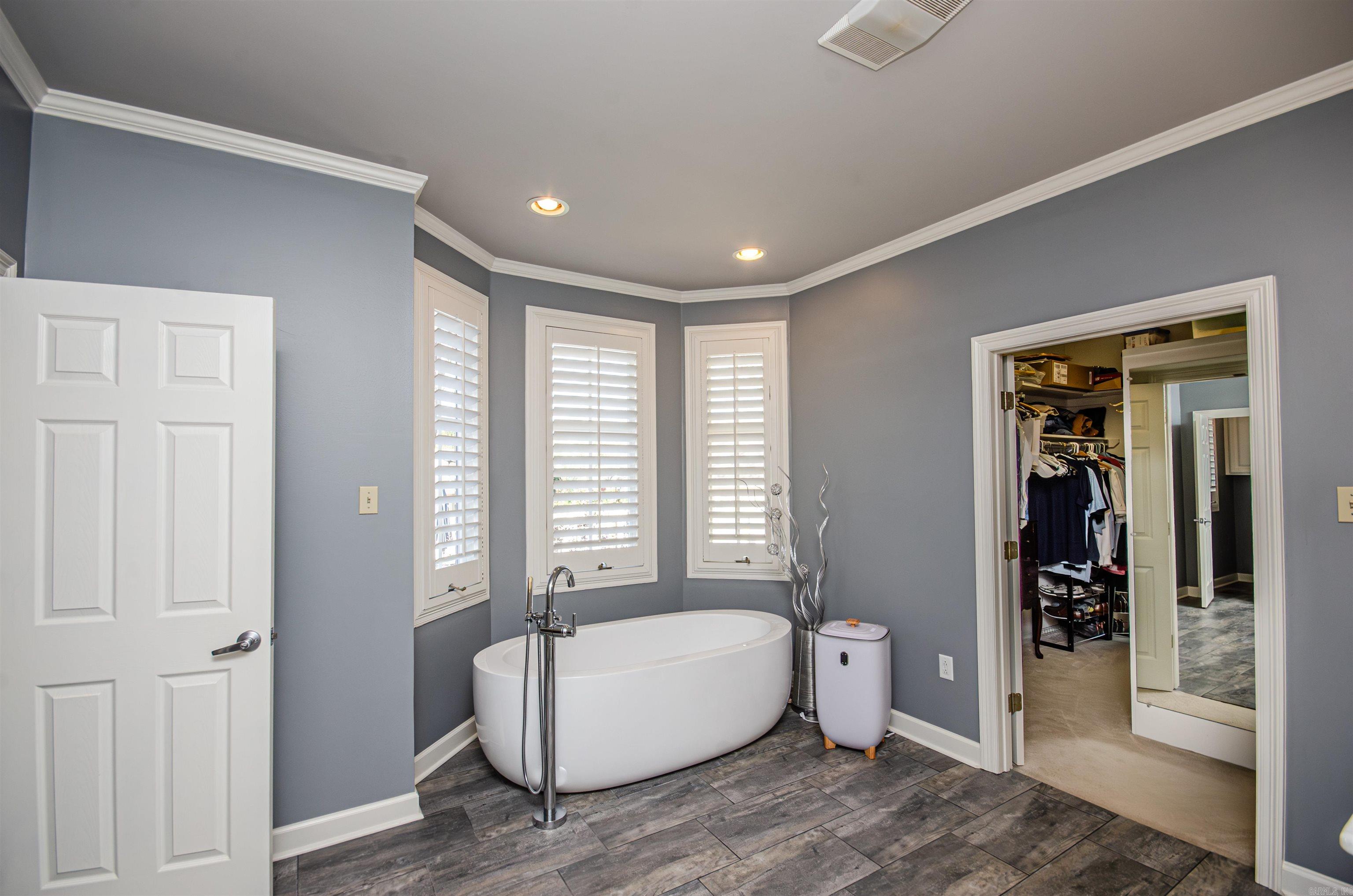 2585 Adamsbrooke Drive