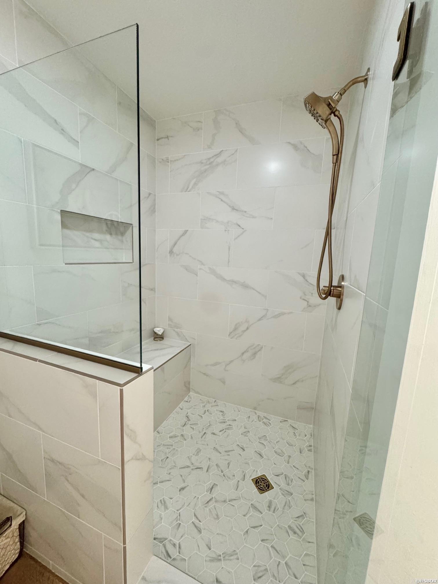 100 Bayou Point Unit: B-1