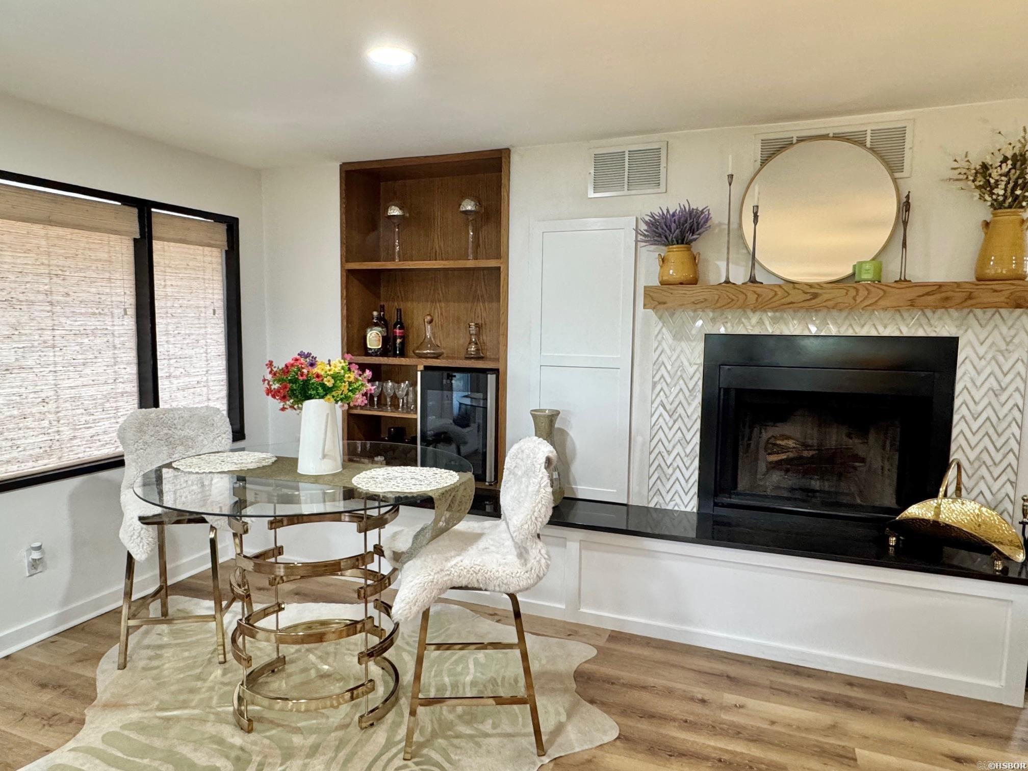 100 Bayou Point Unit: B-1