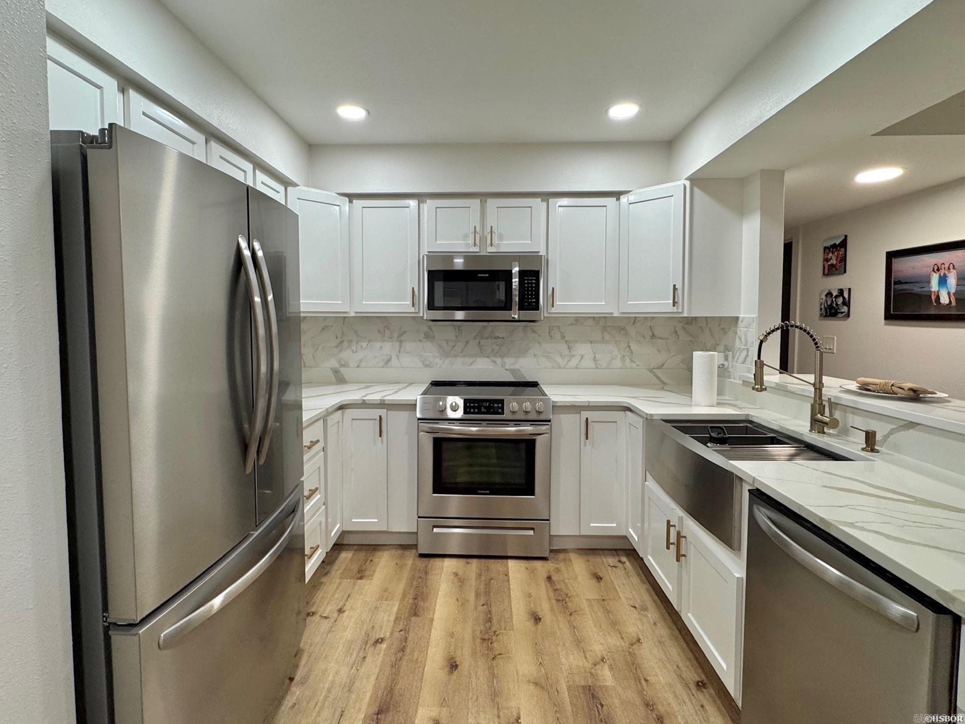 100 Bayou Point Unit: B-1