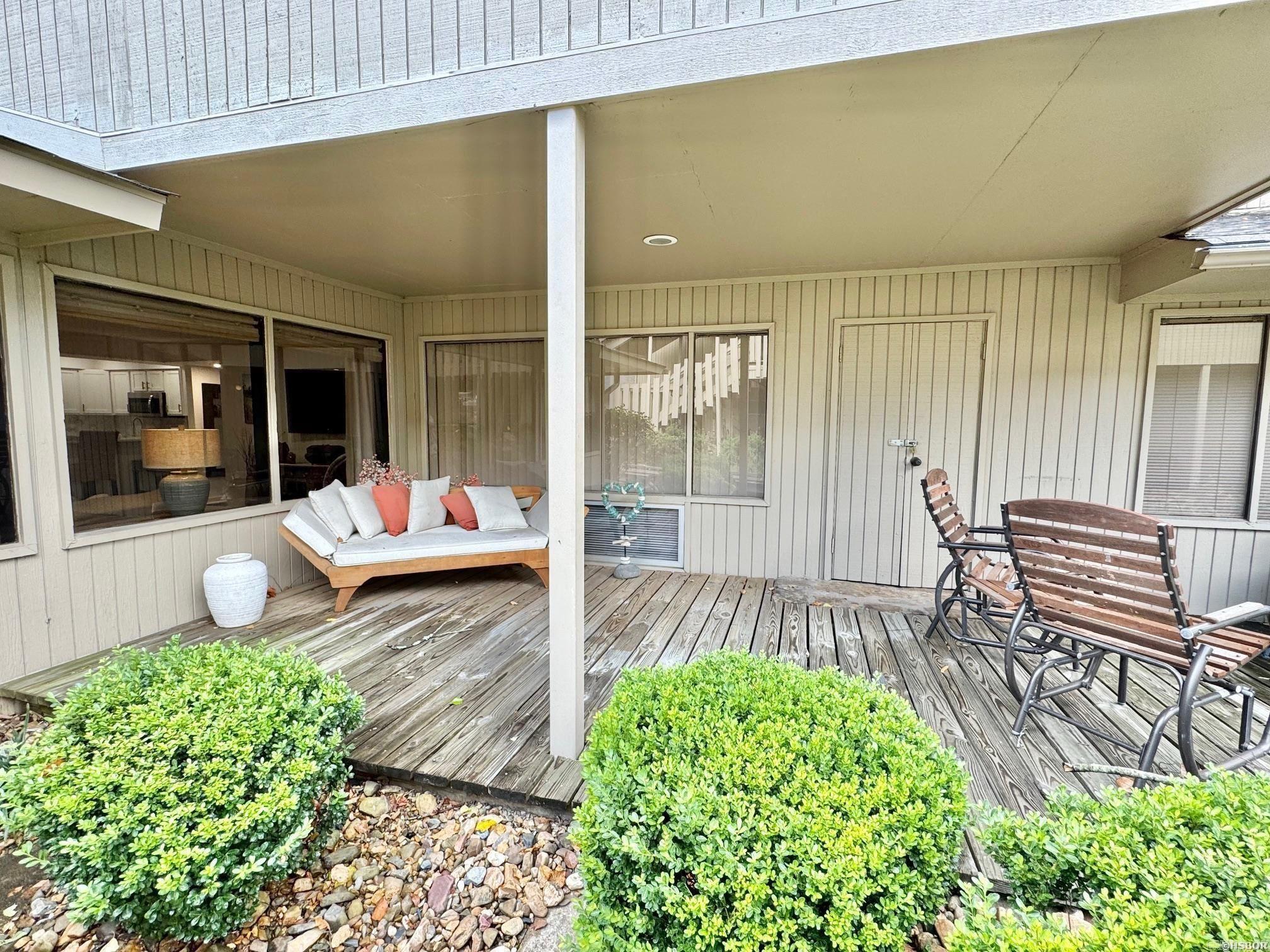 100 Bayou Point Unit: B-1