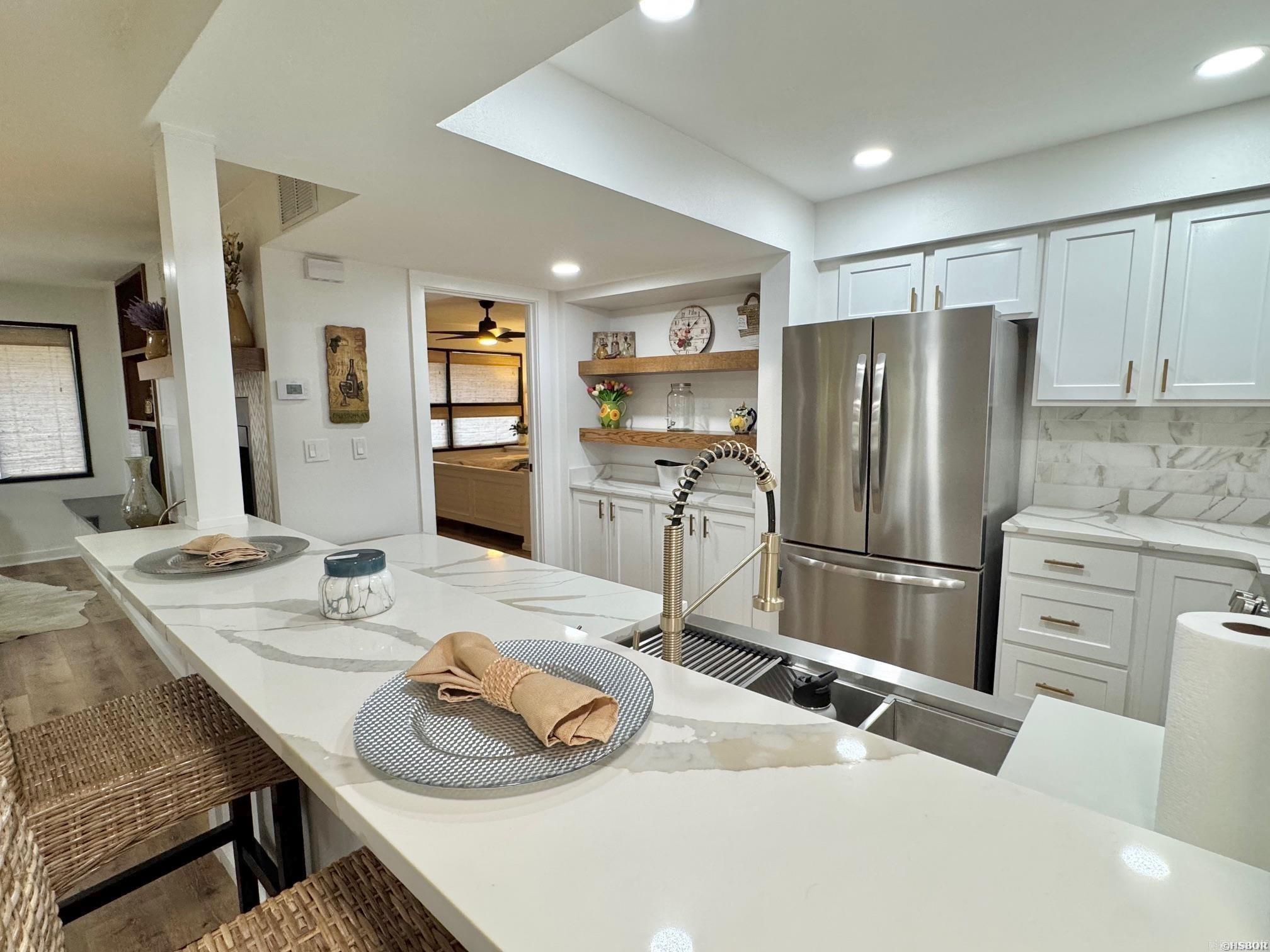 100 Bayou Point Unit: B-1