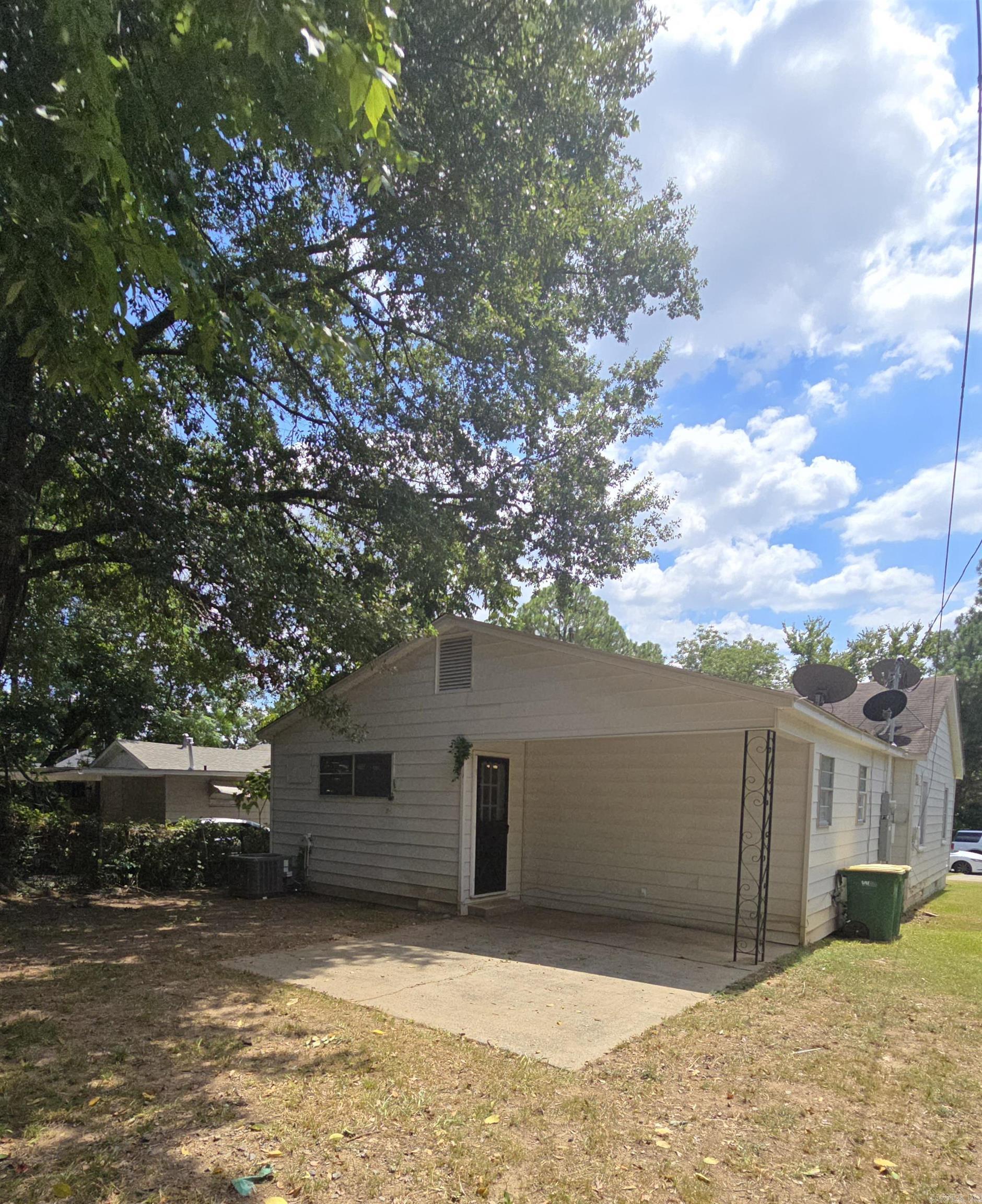 2019 W Short 17Th St