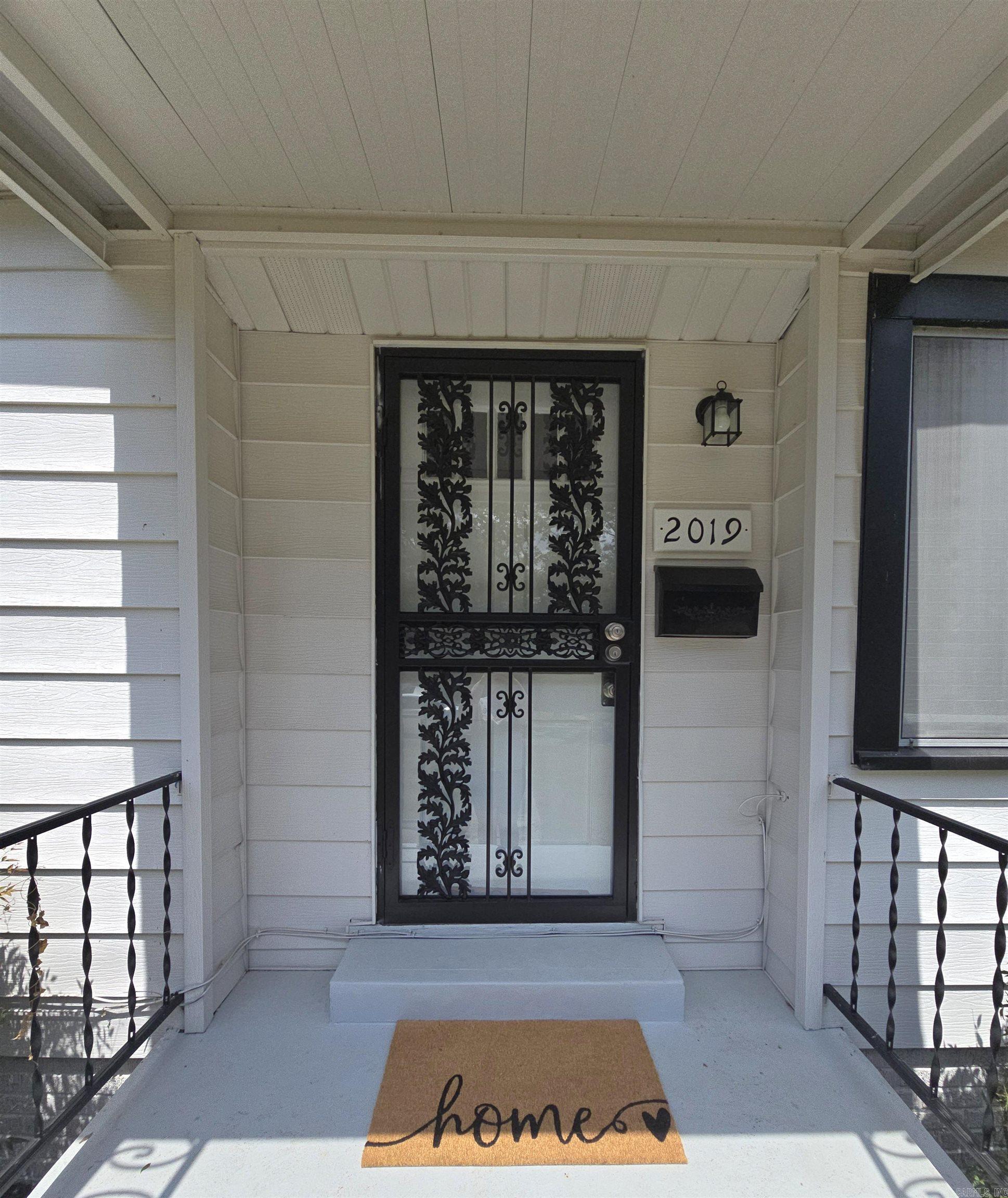 2019 W Short 17Th St