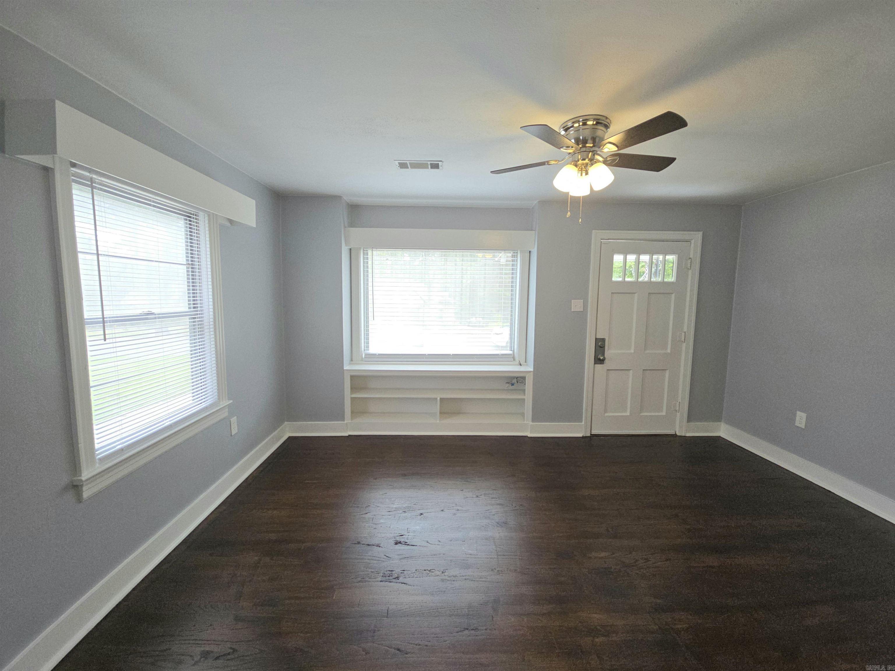 2019 W Short 17Th St