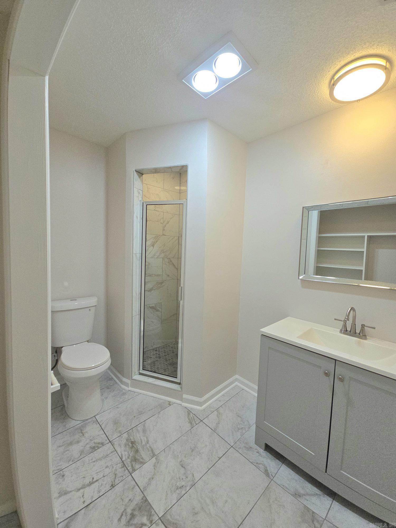 2019 W Short 17Th St