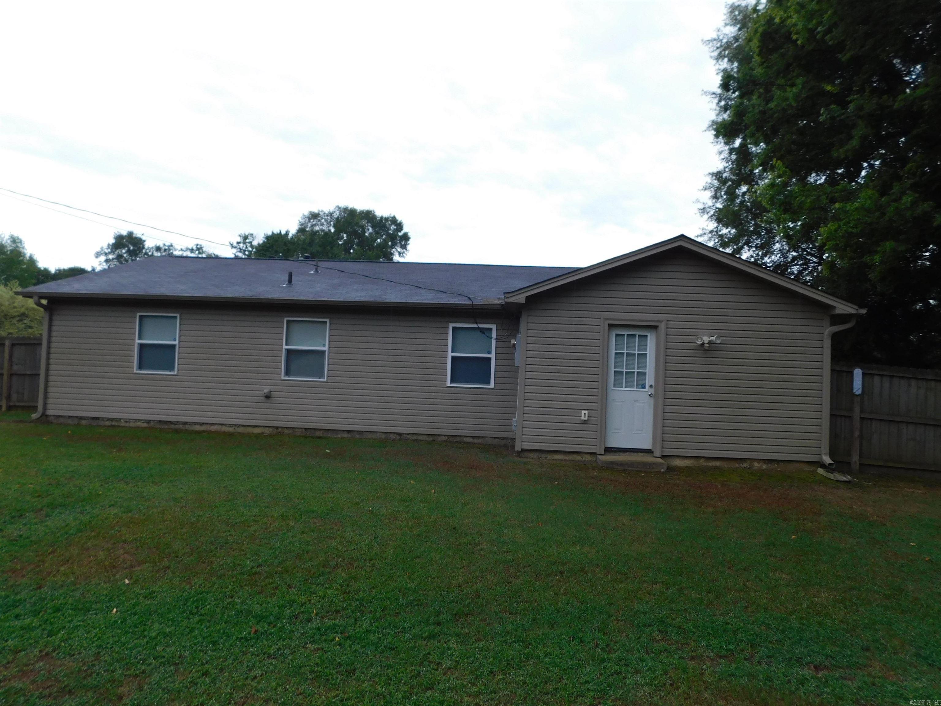 2702 Indian Hills Road