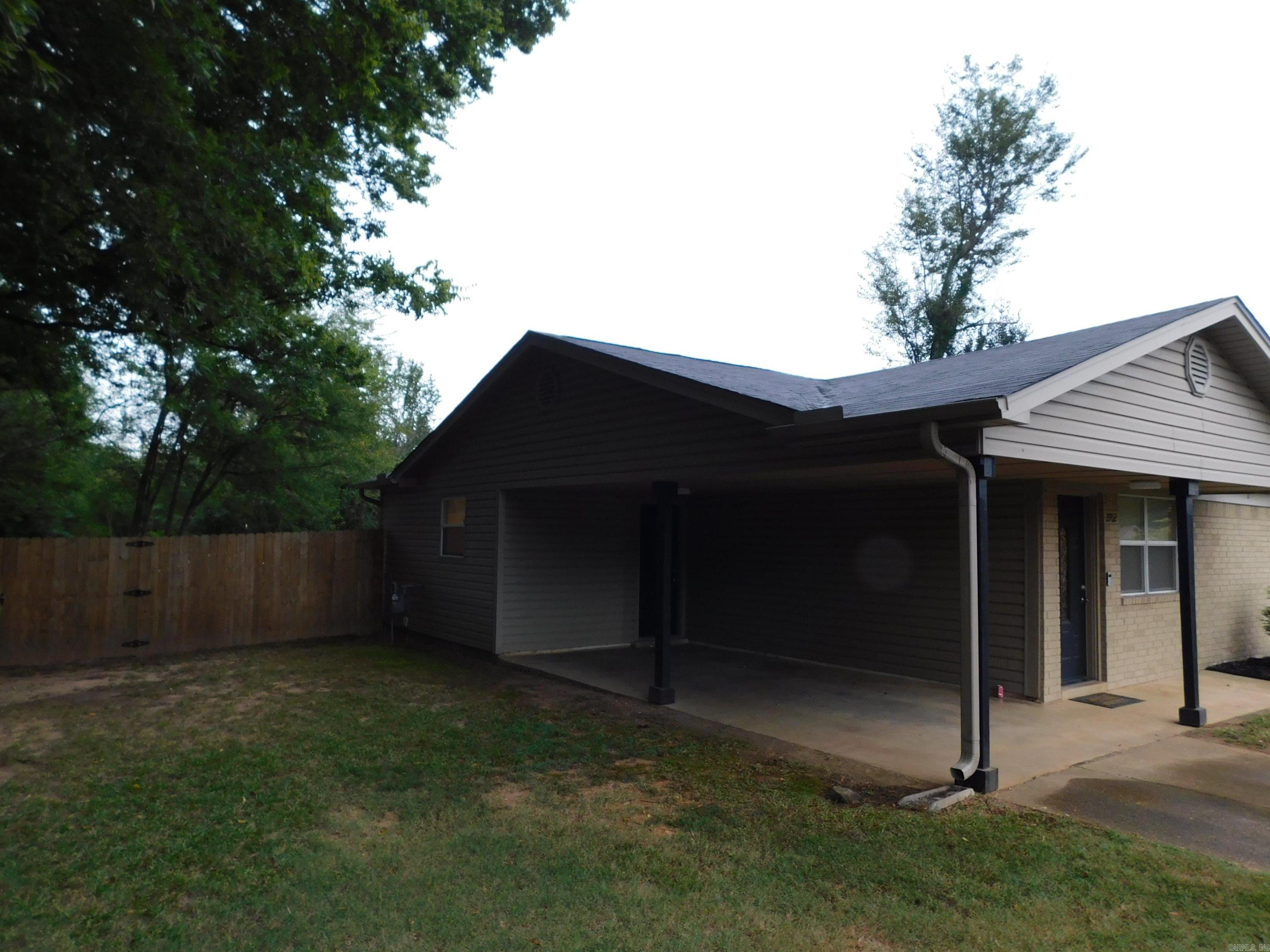 2702 Indian Hills Road