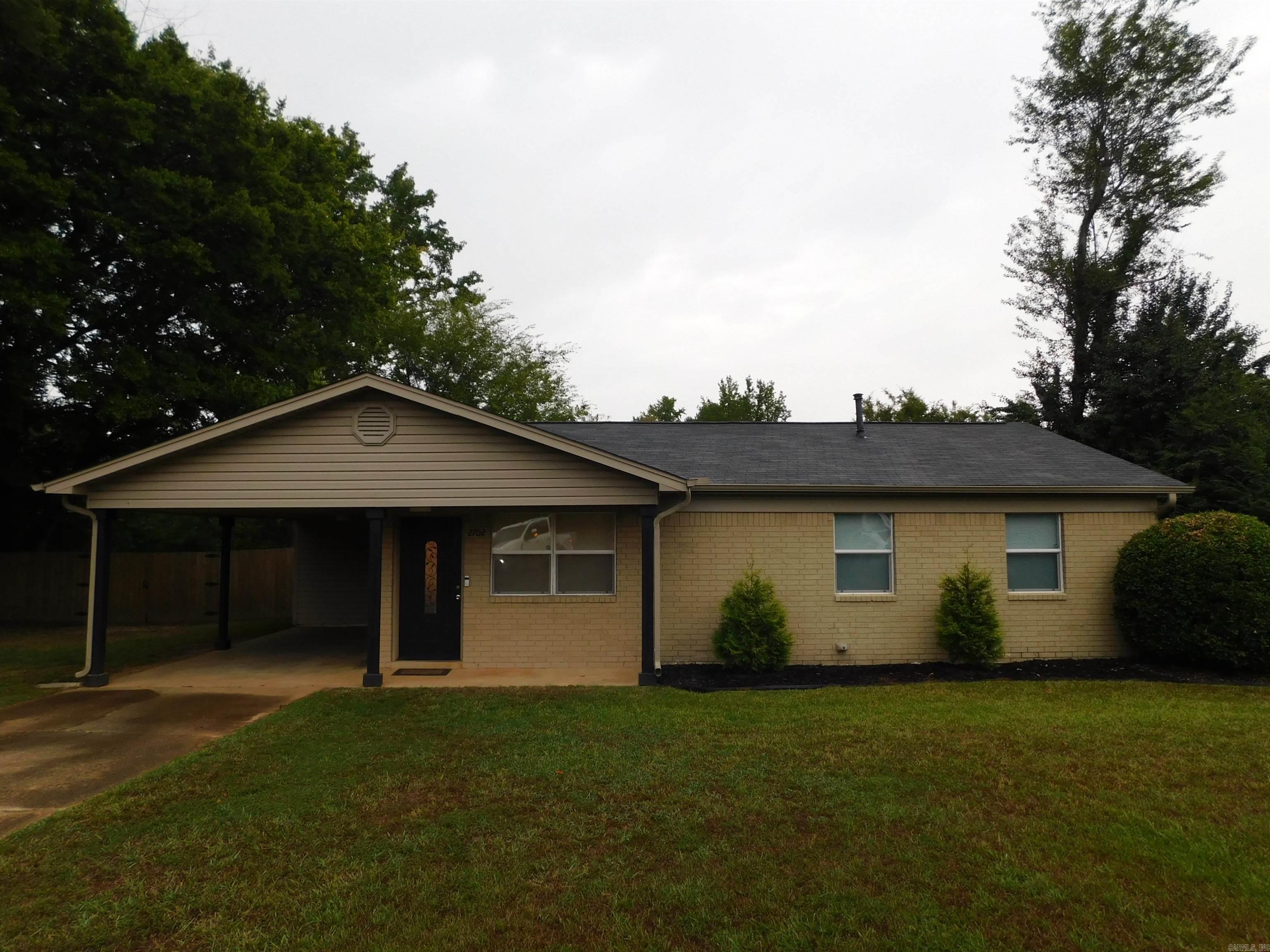 2702 Indian Hills Road