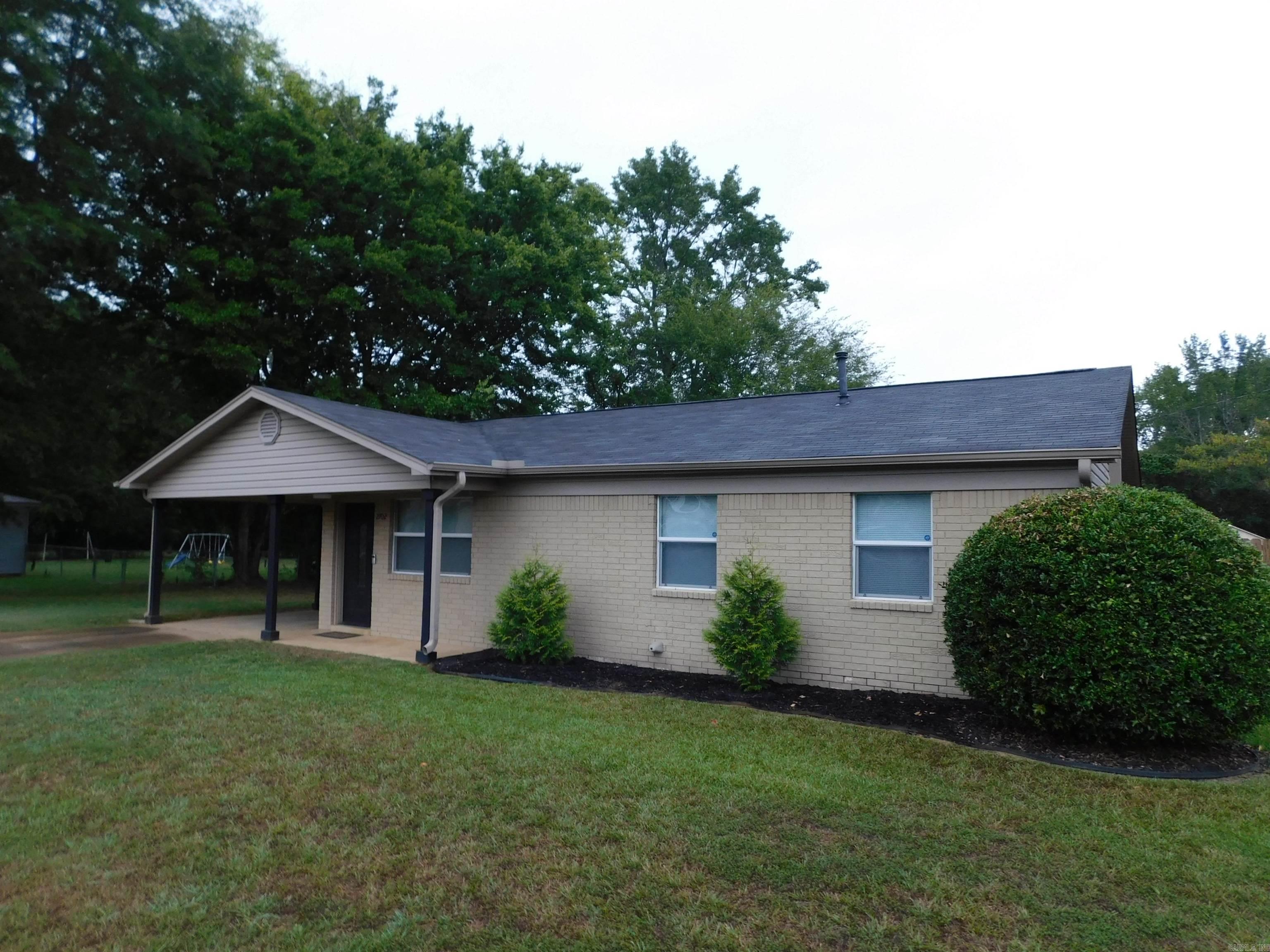 2702 Indian Hills Road