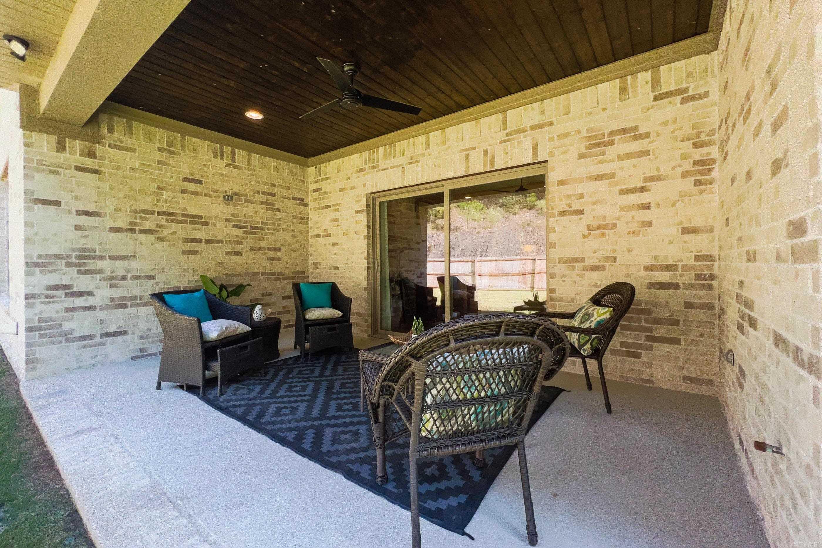 35 Belles Fleurs Circle