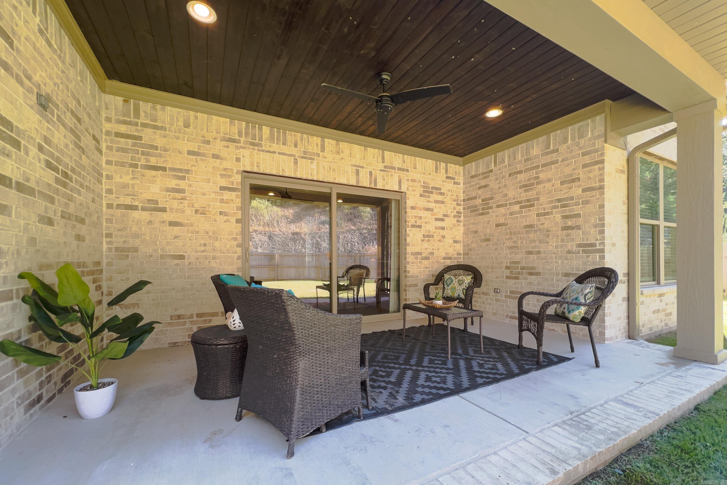 35 Belles Fleurs Circle