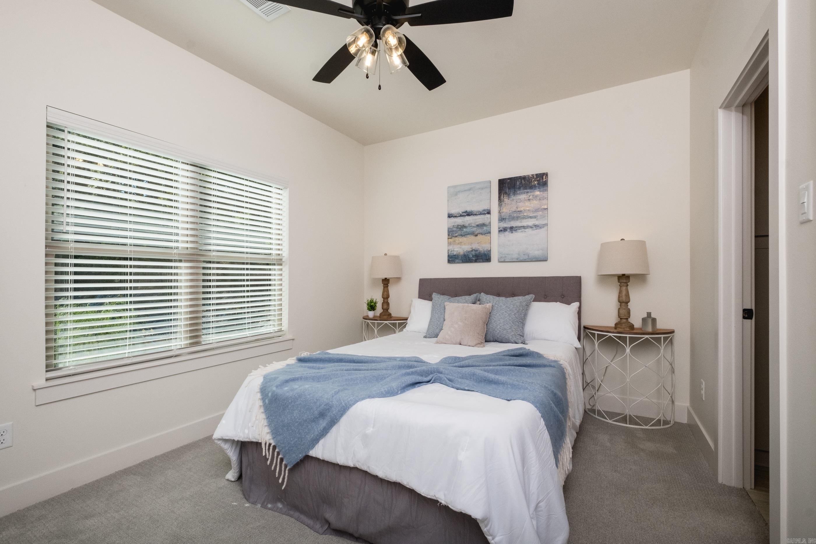 35 Belles Fleurs Circle