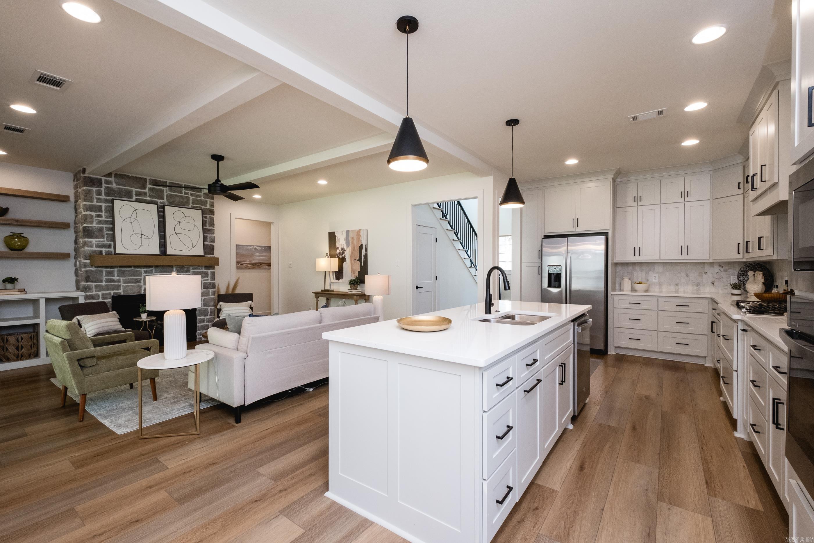 35 Belles Fleurs Circle