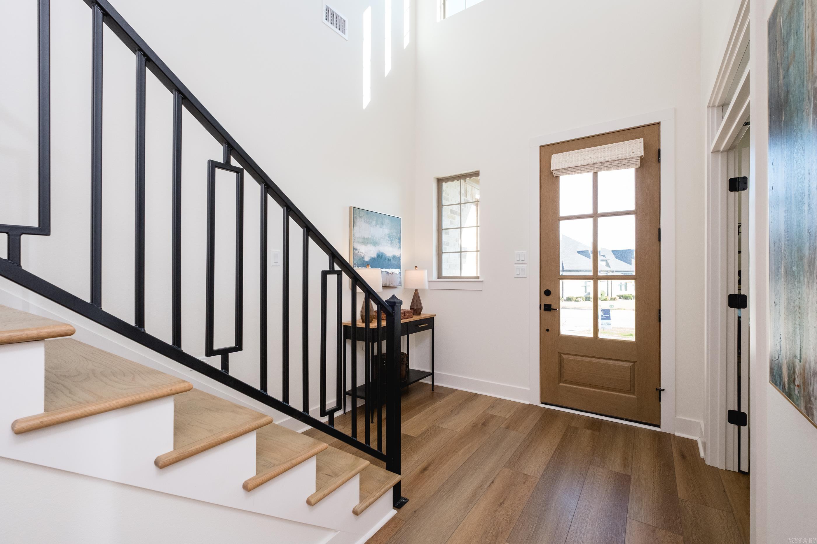 35 Belles Fleurs Circle