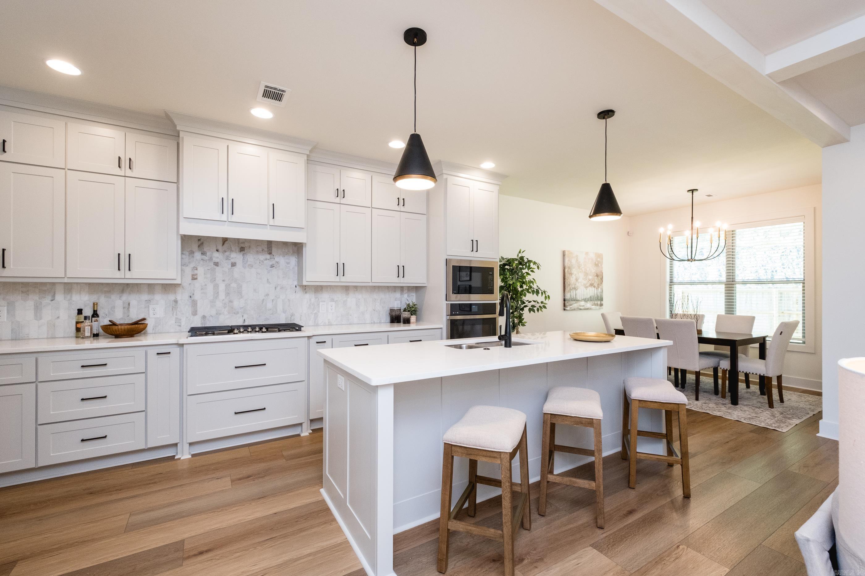 35 Belles Fleurs Circle