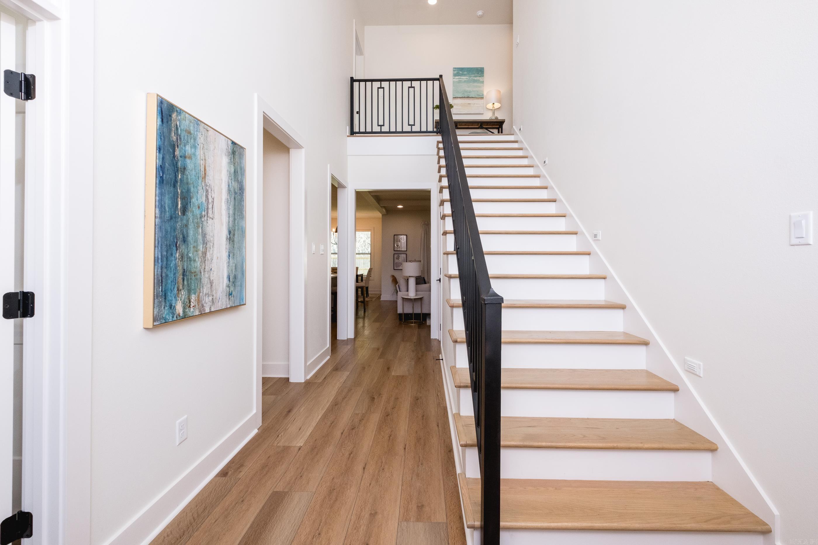 35 Belles Fleurs Circle