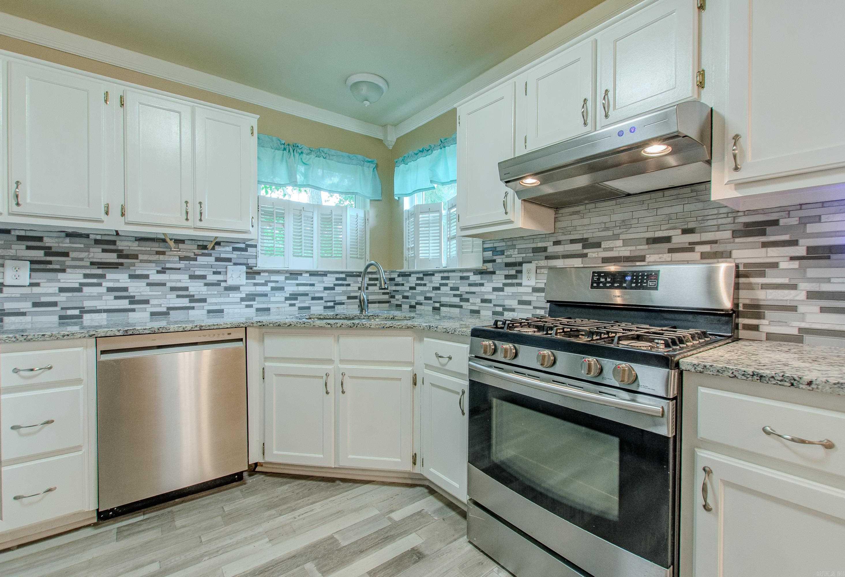 16 Hickory Ridge Drive