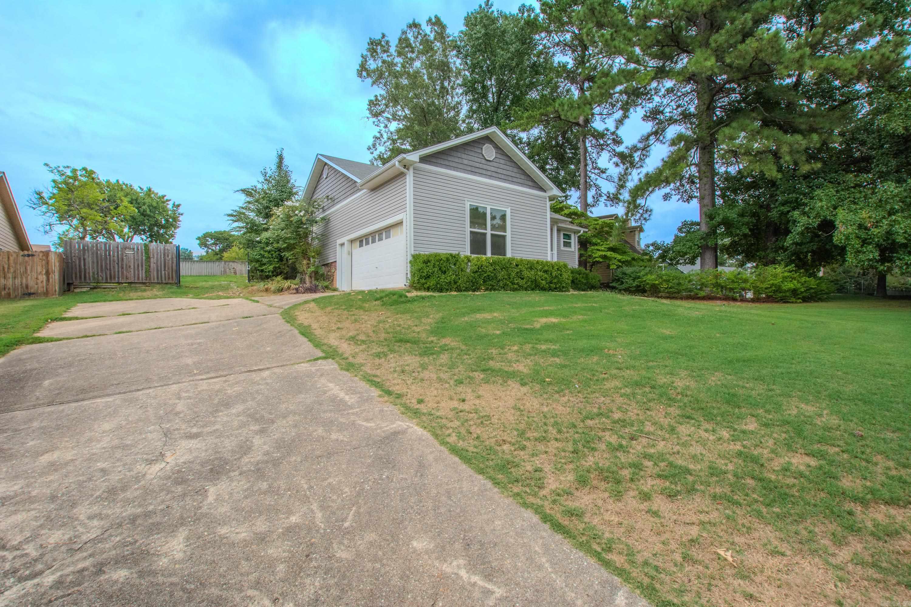 16 Hickory Ridge Drive