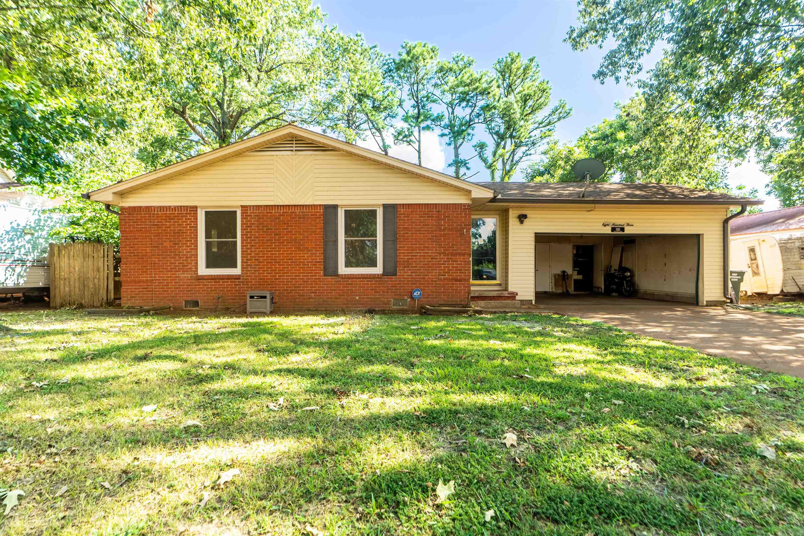 803 Lauderdale Road