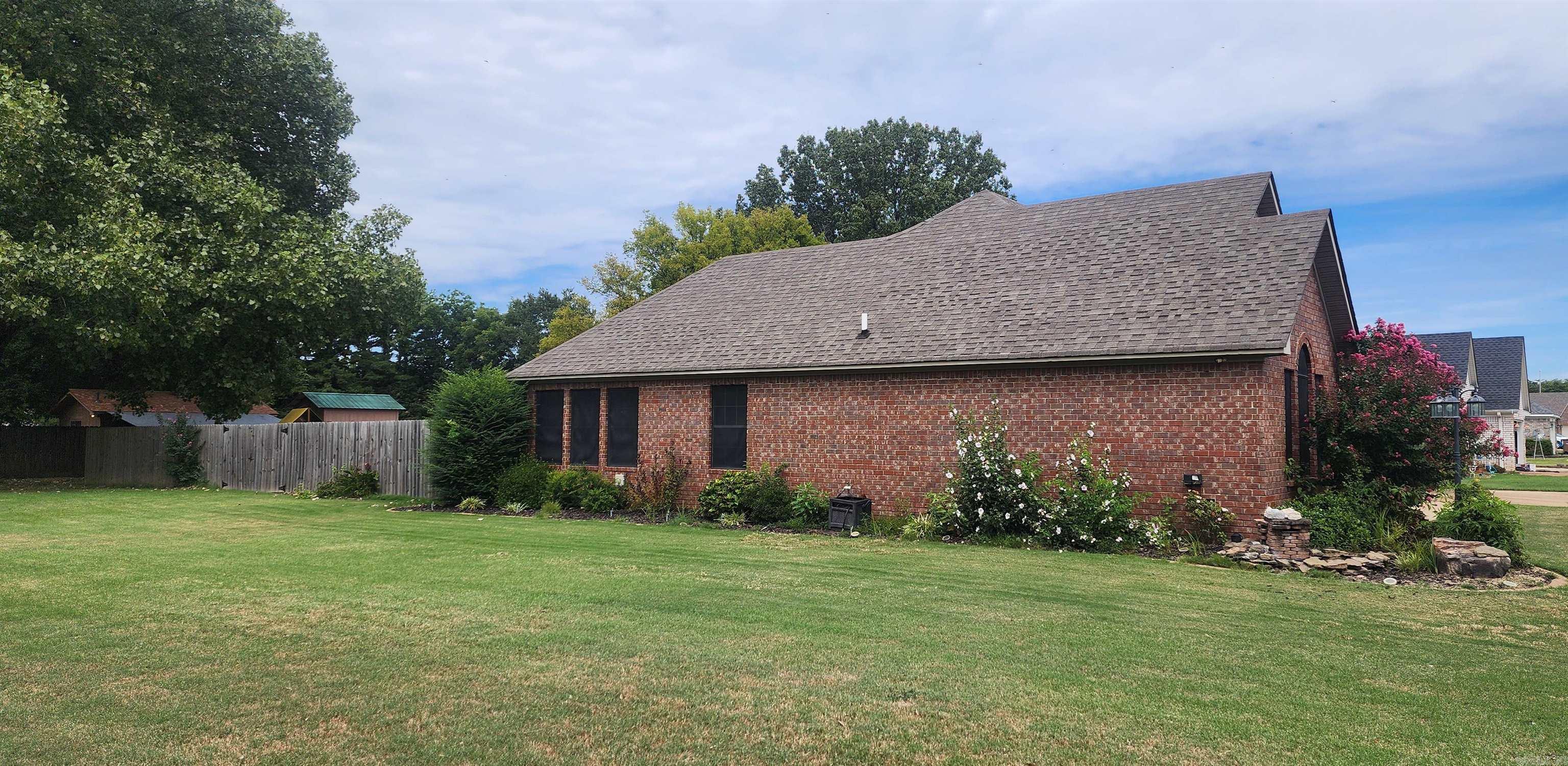 704 Mockingbird Ln Lane