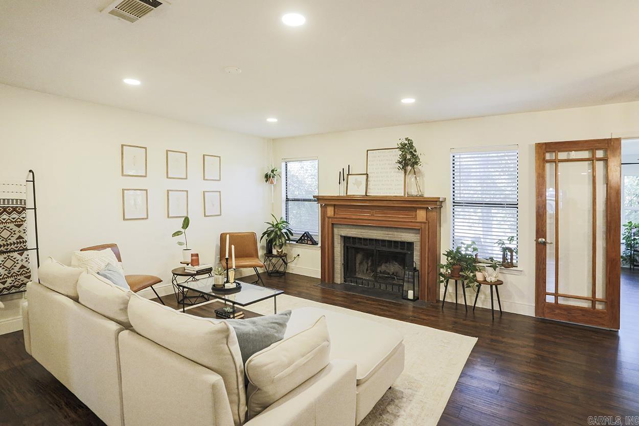 117 Raywood Drive