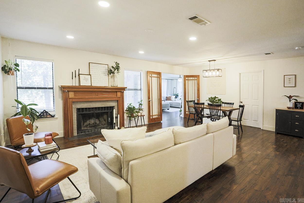 117 Raywood Drive
