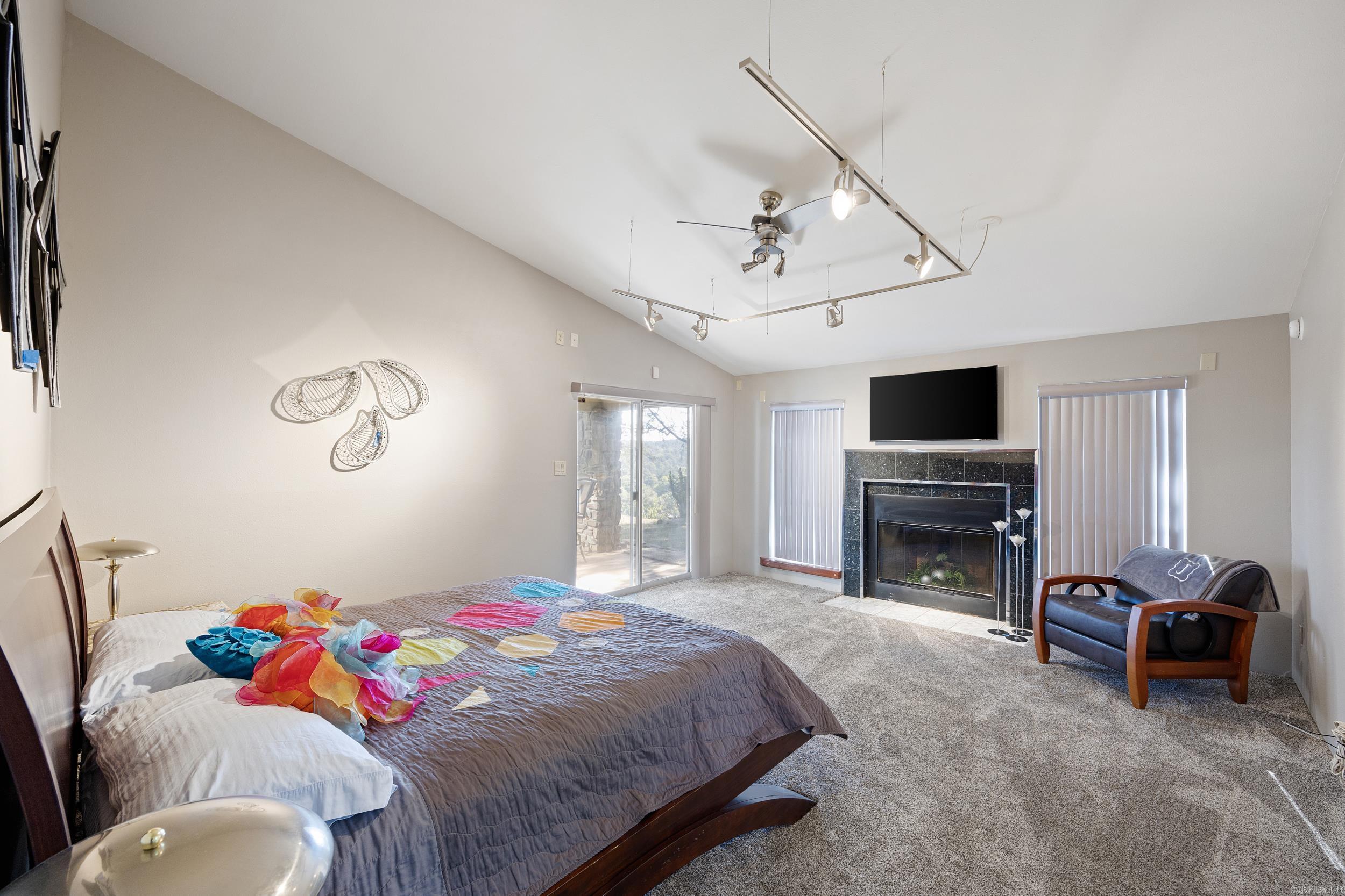 695 Private Road 1715