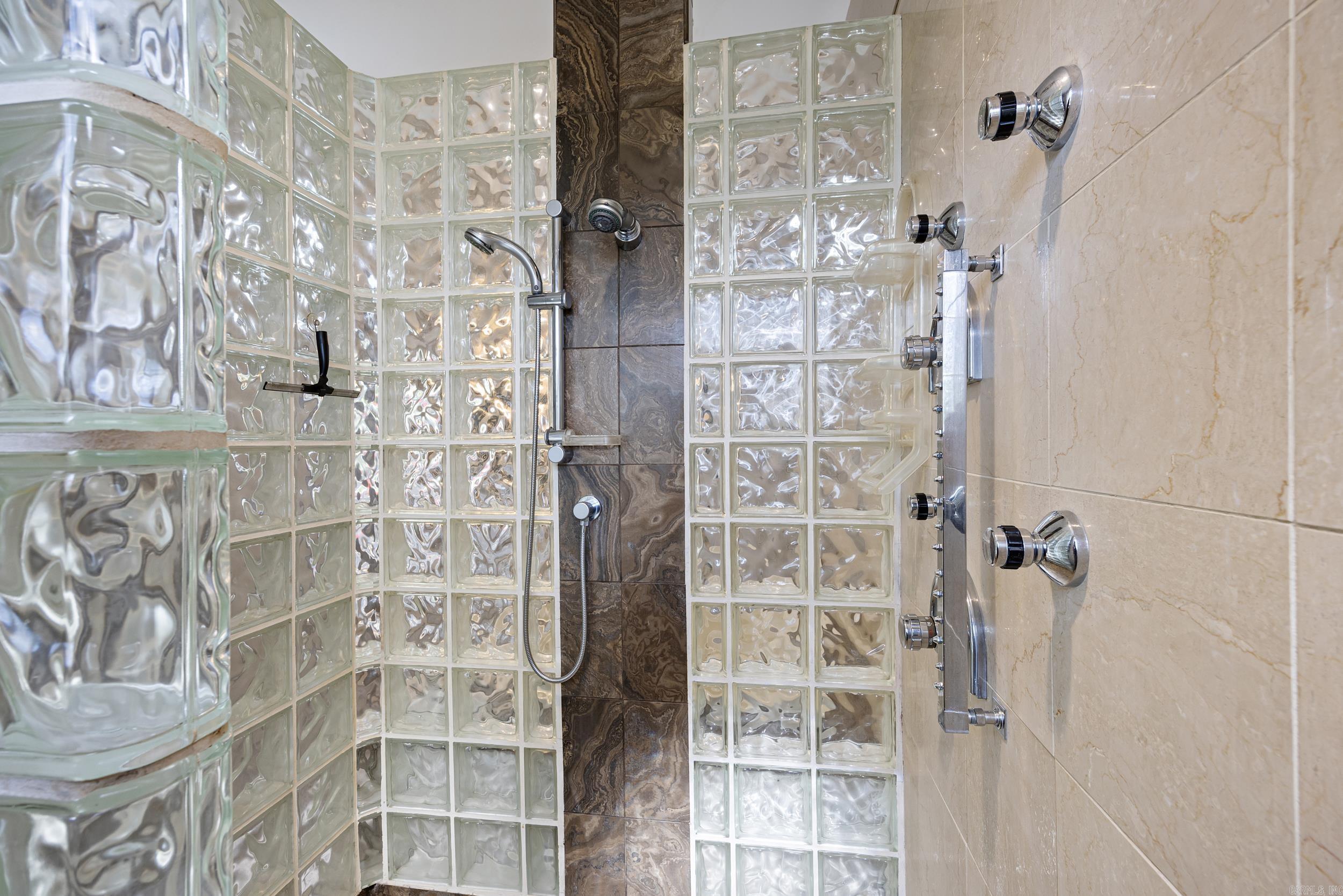 695 Private Road 1715
