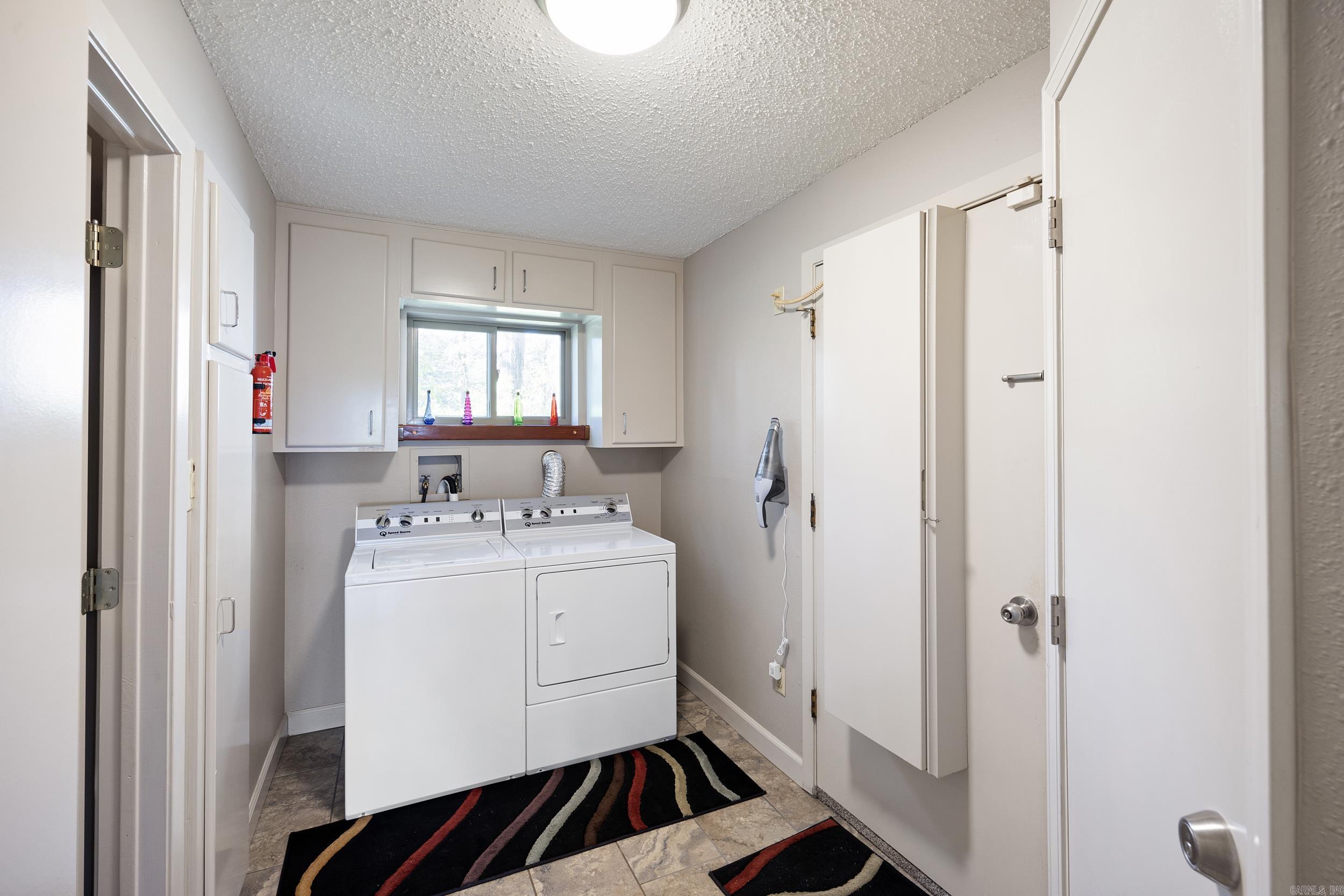 695 Private Road 1715