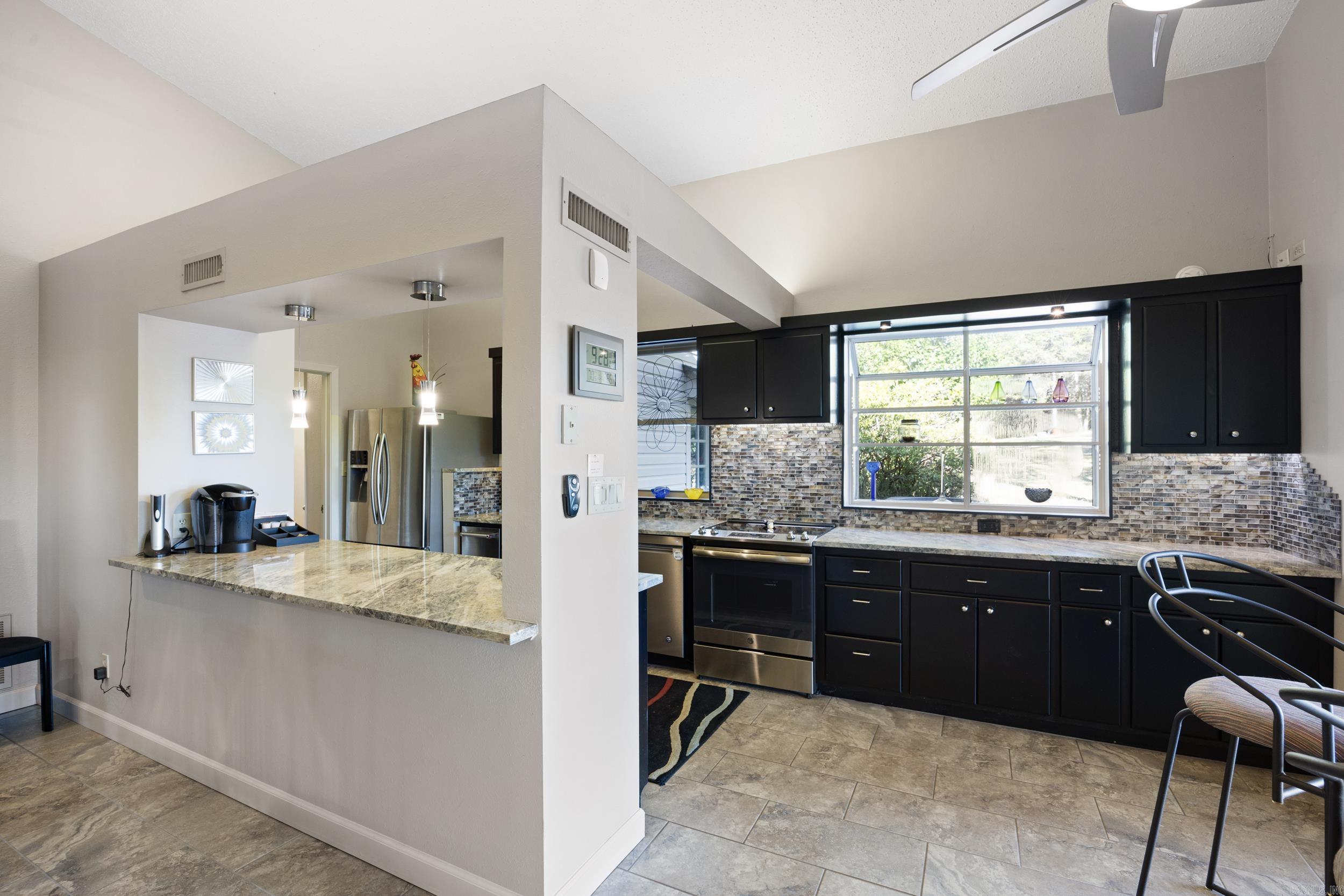 695 Private Road 1715