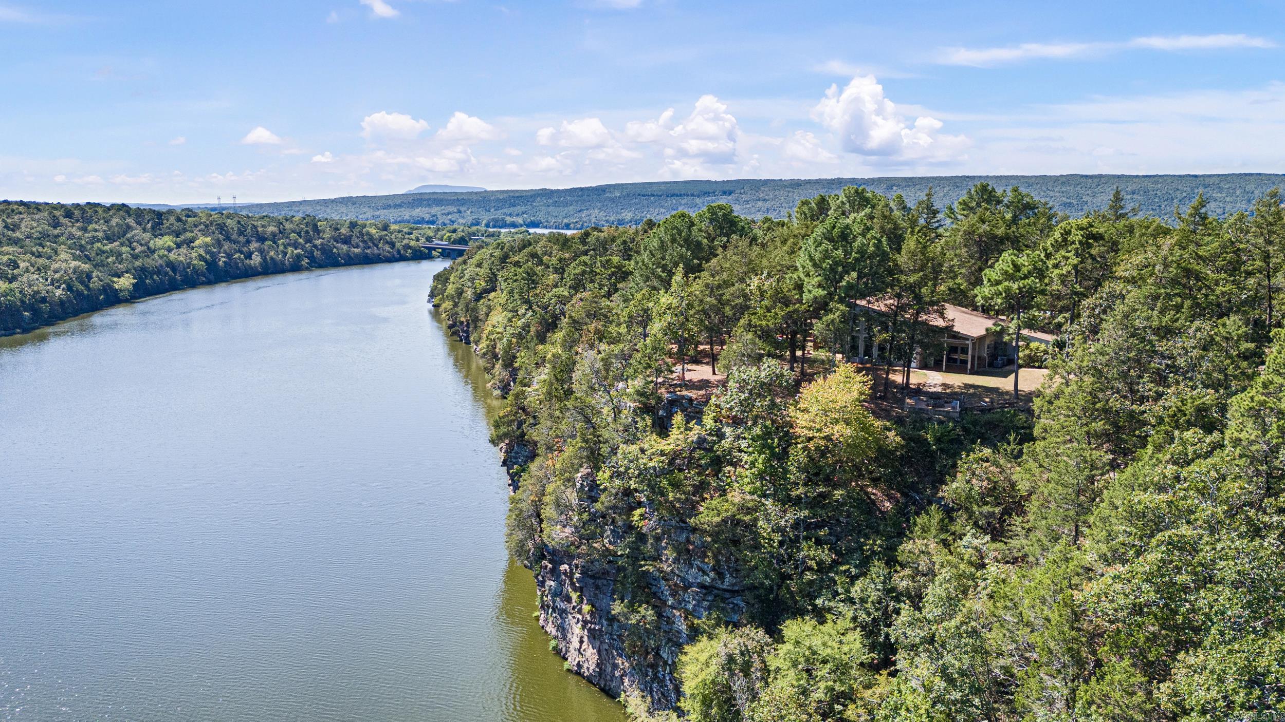 695 Private Road 1715