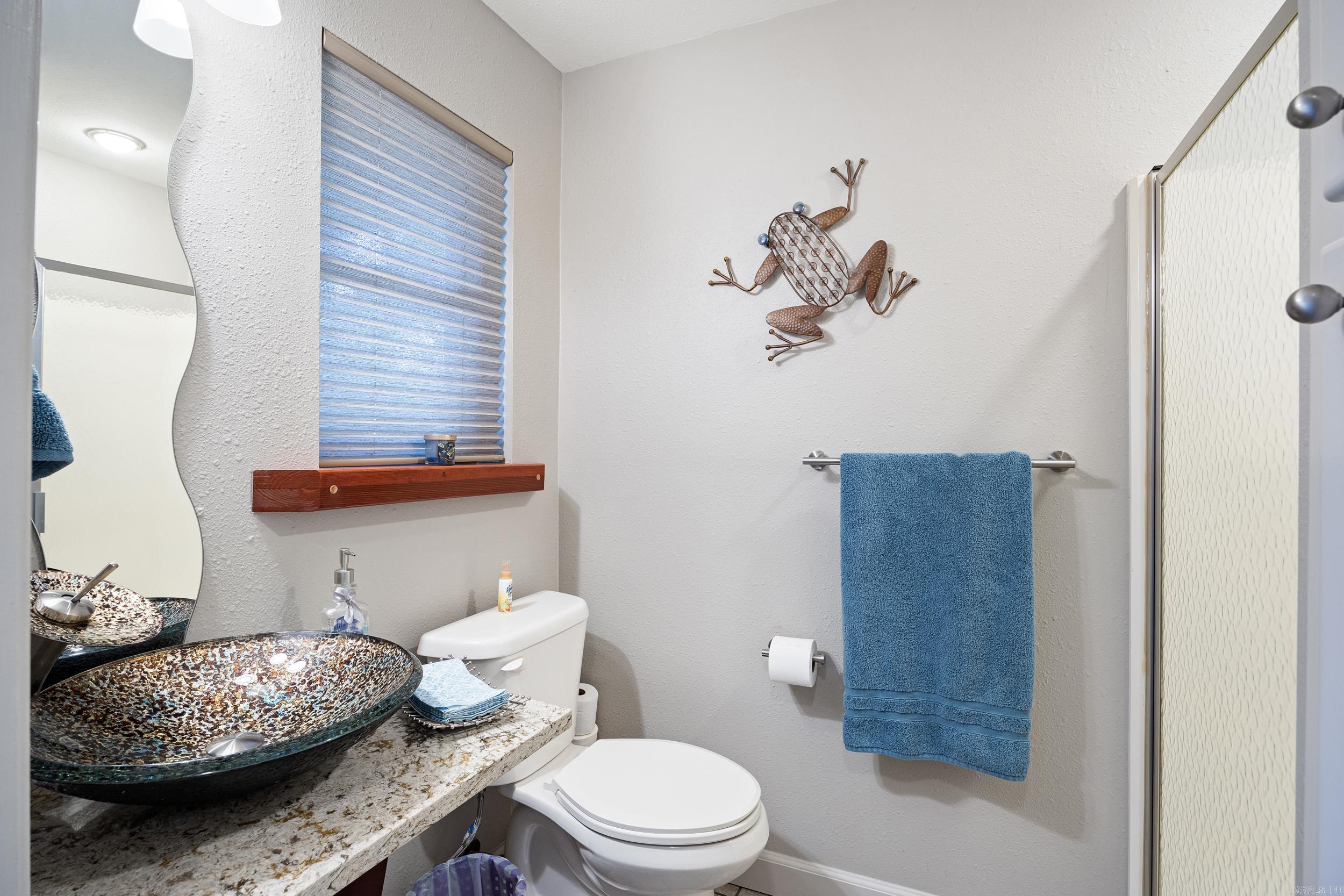 695 Private Road 1715