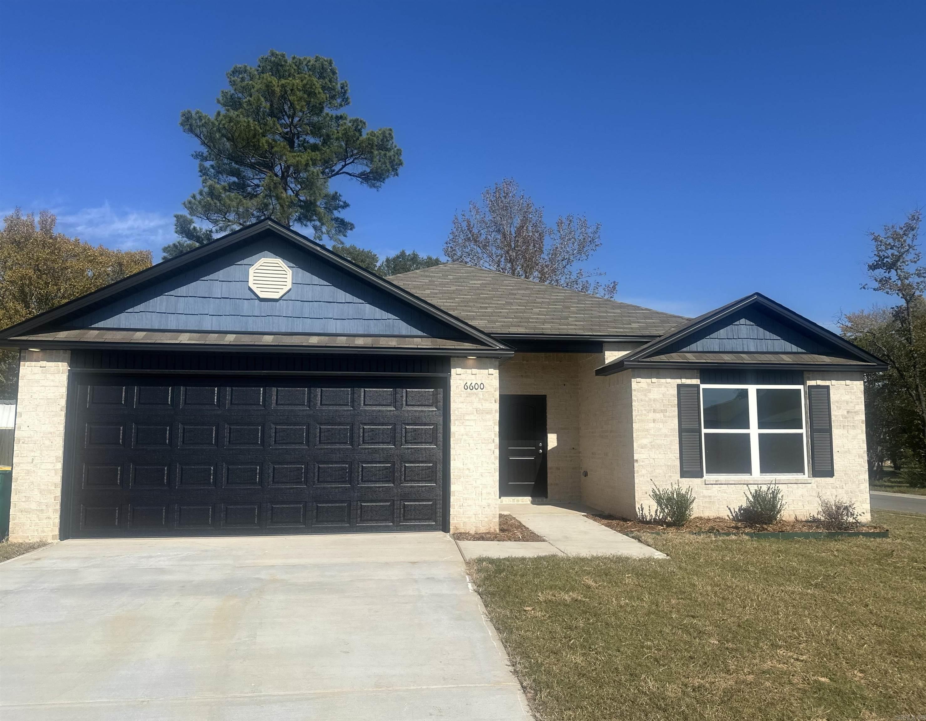 6600 Watercrest Loop