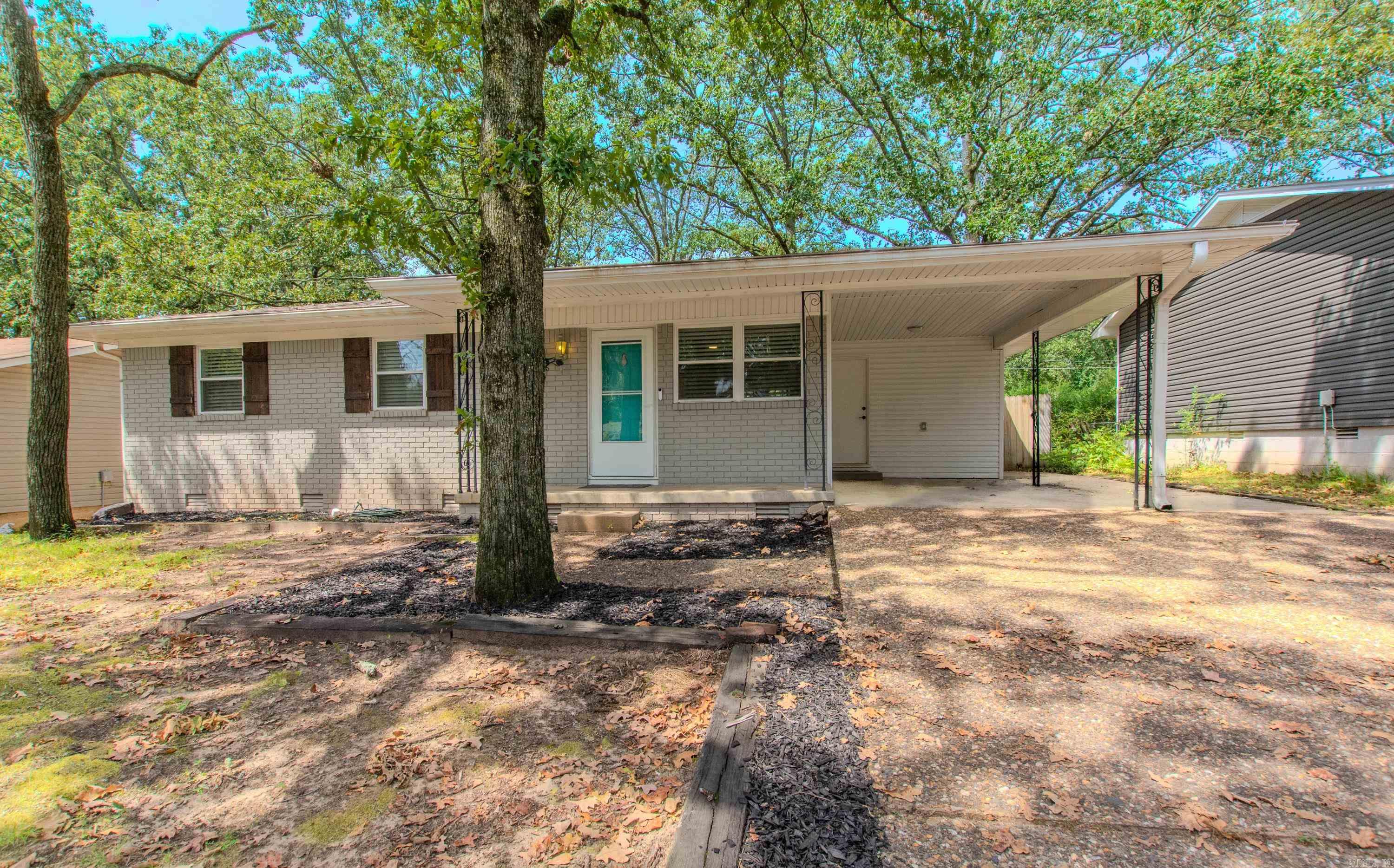 9011 Merrymen Rd