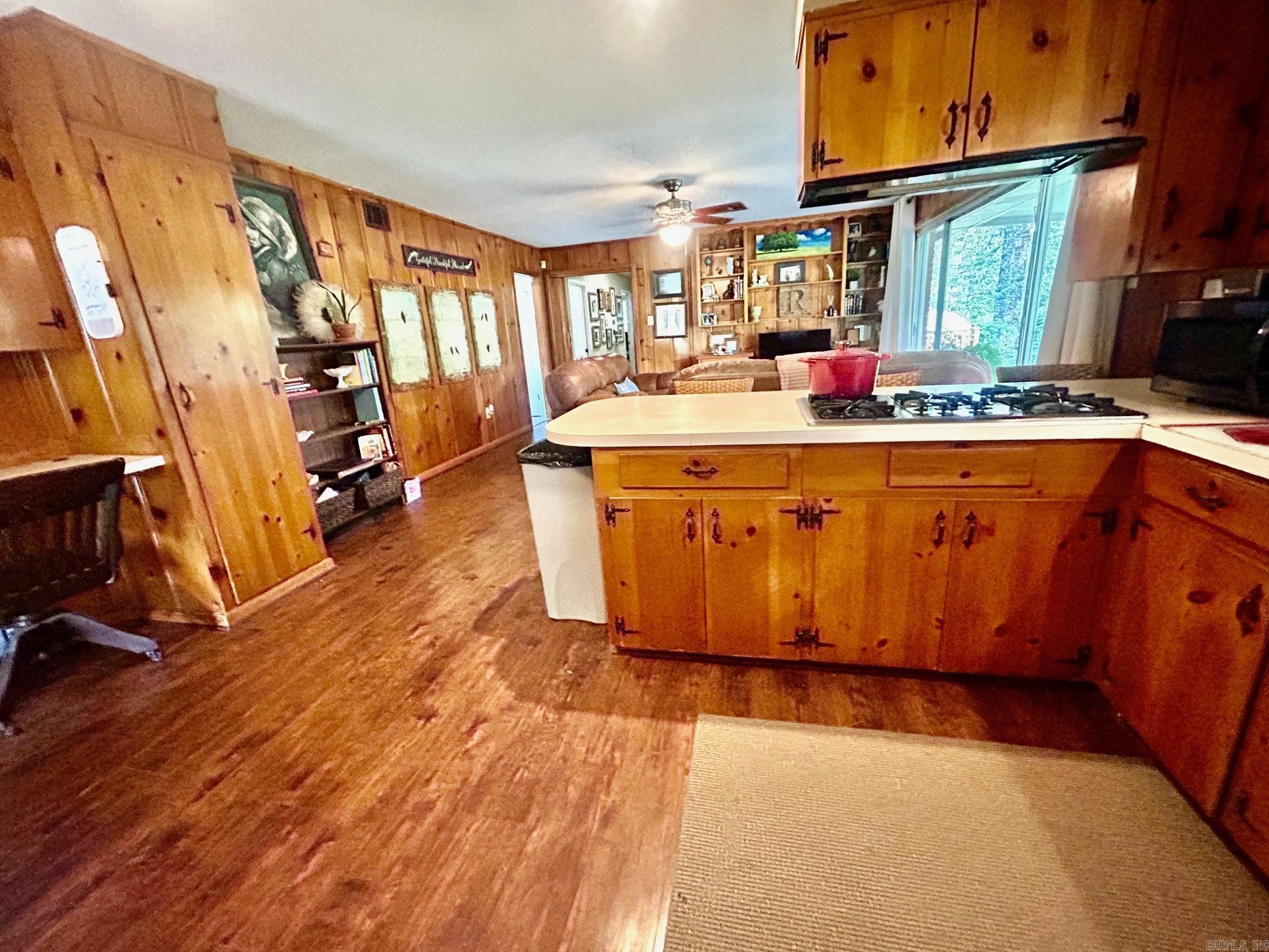 1500 Crestwood Road