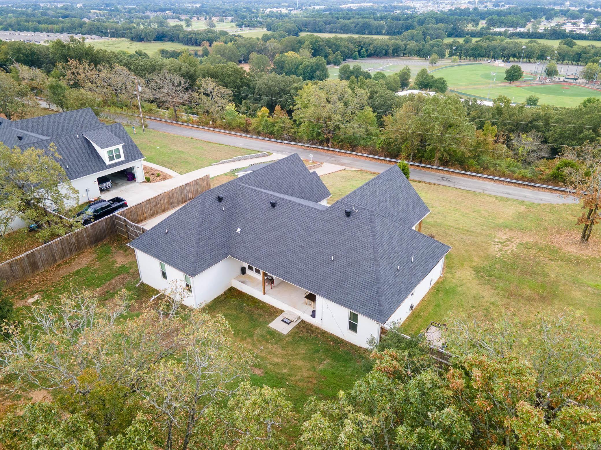 220 E Grandview Heights Drive