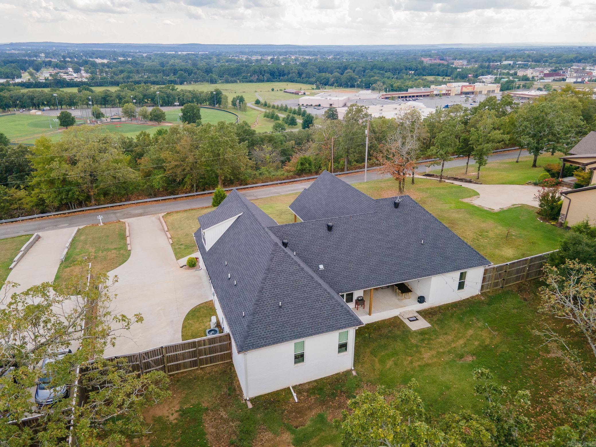 220 E Grandview Heights Drive