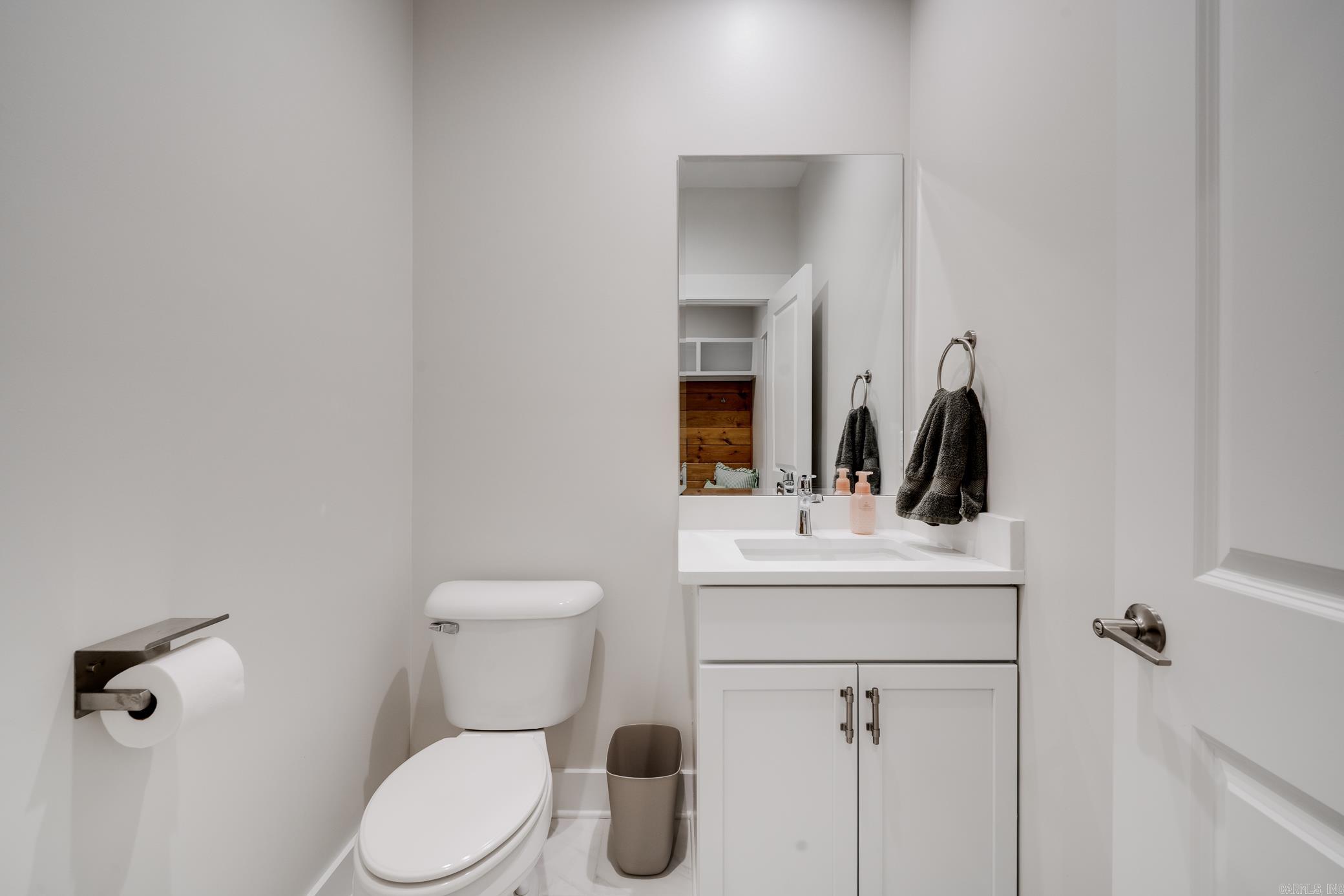 220 E Grandview Heights Drive